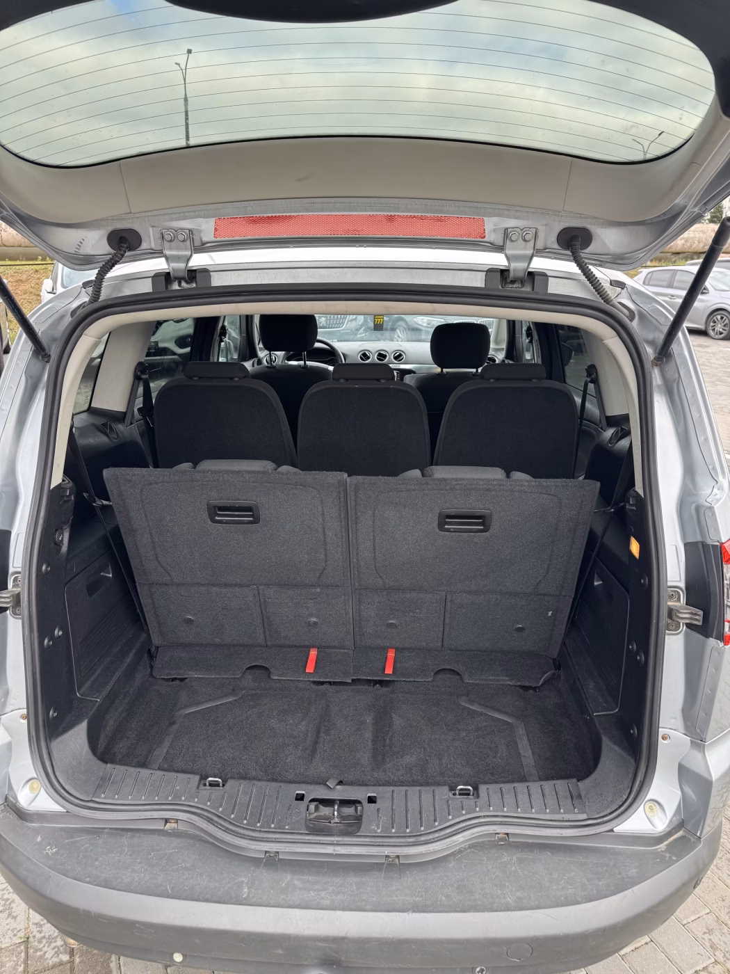 Ford S-MAX фото 11