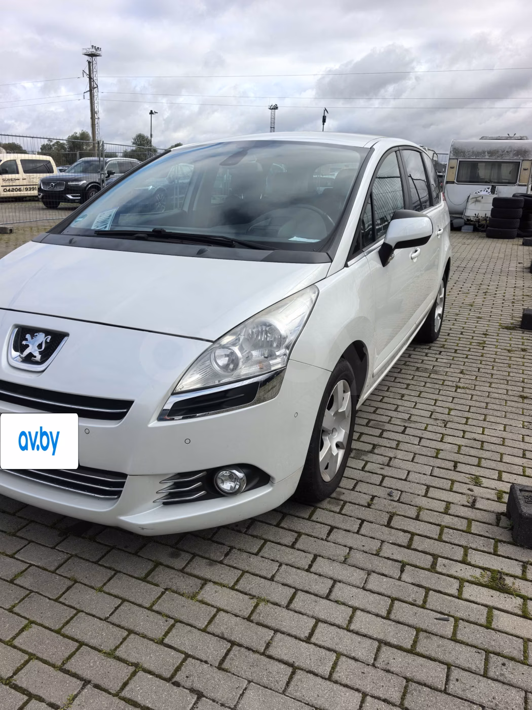 Peugeot 5008