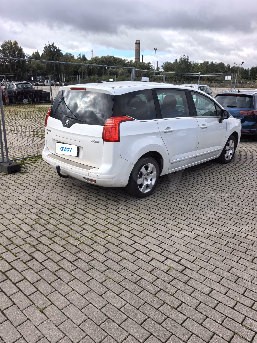Peugeot 5008 фото 3