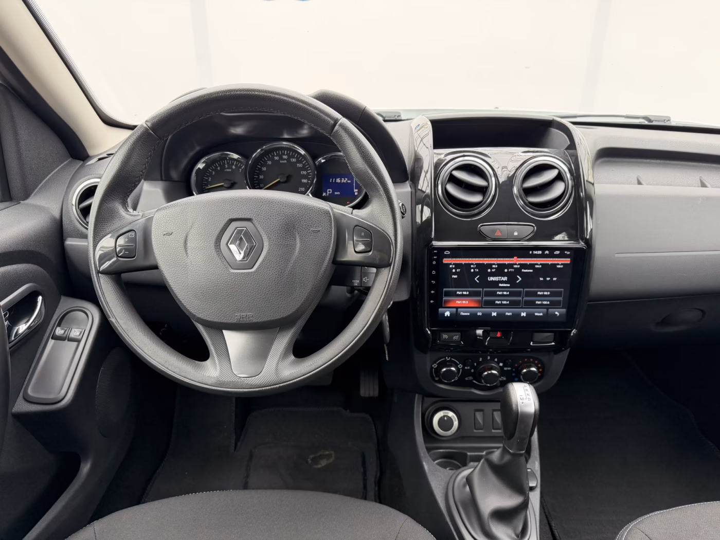 Renault Duster фото 12