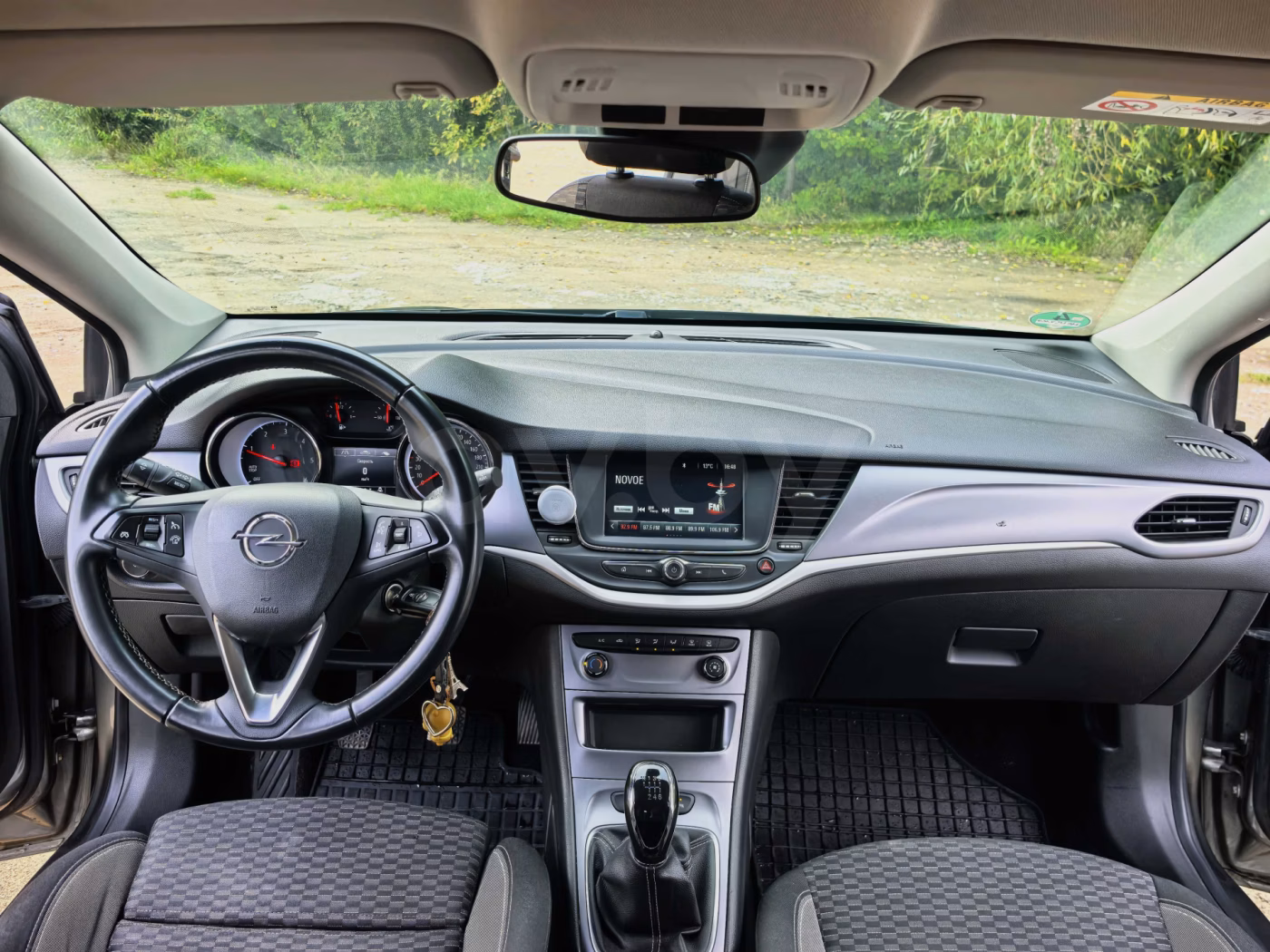 Opel Astra фото 9