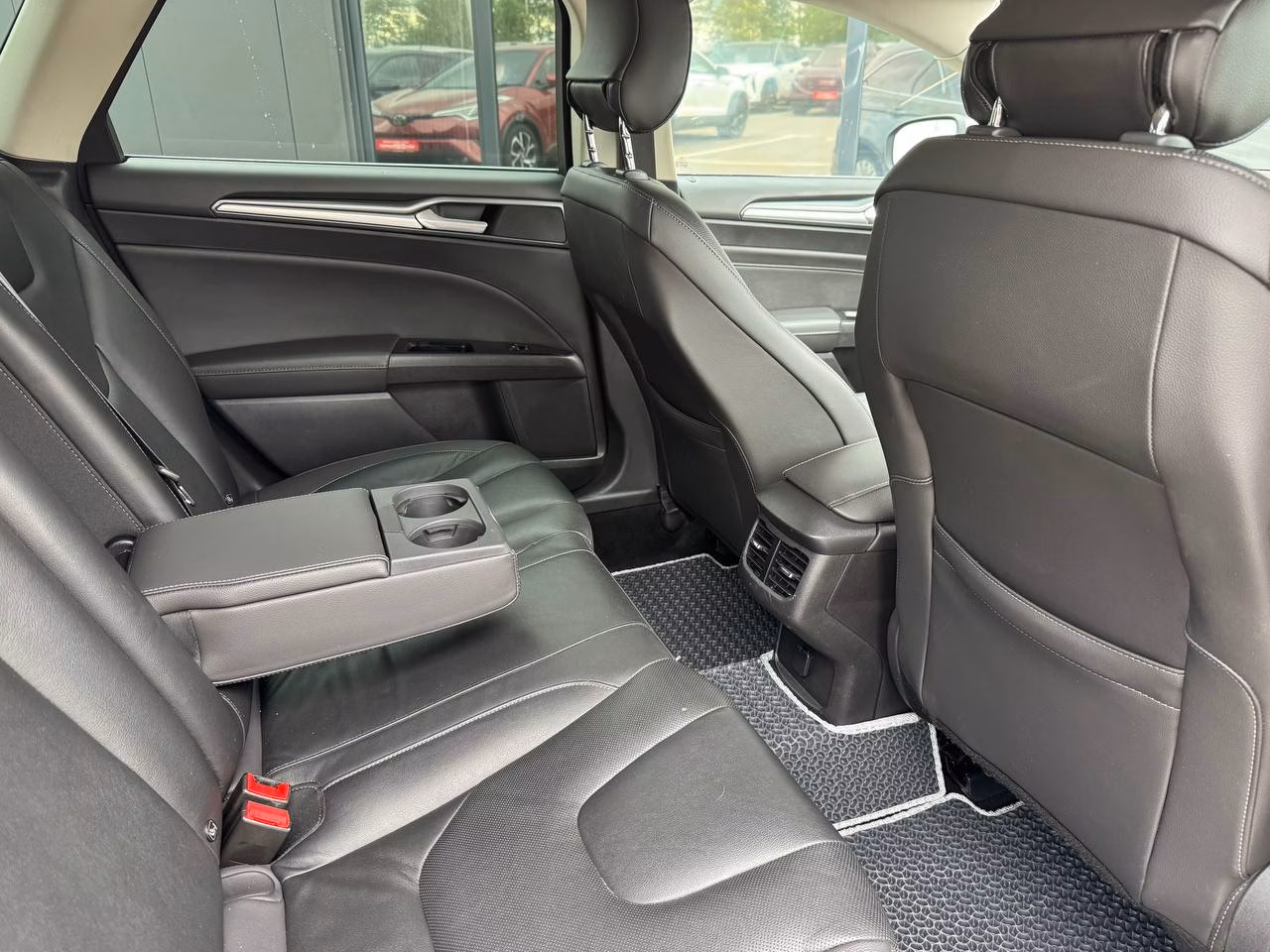 Ford Mondeo фото 18