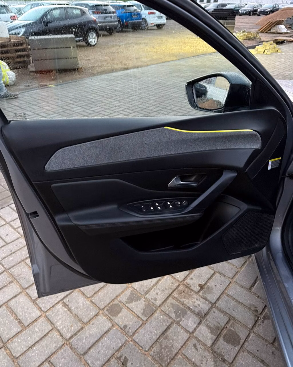 Peugeot 308 фото 9