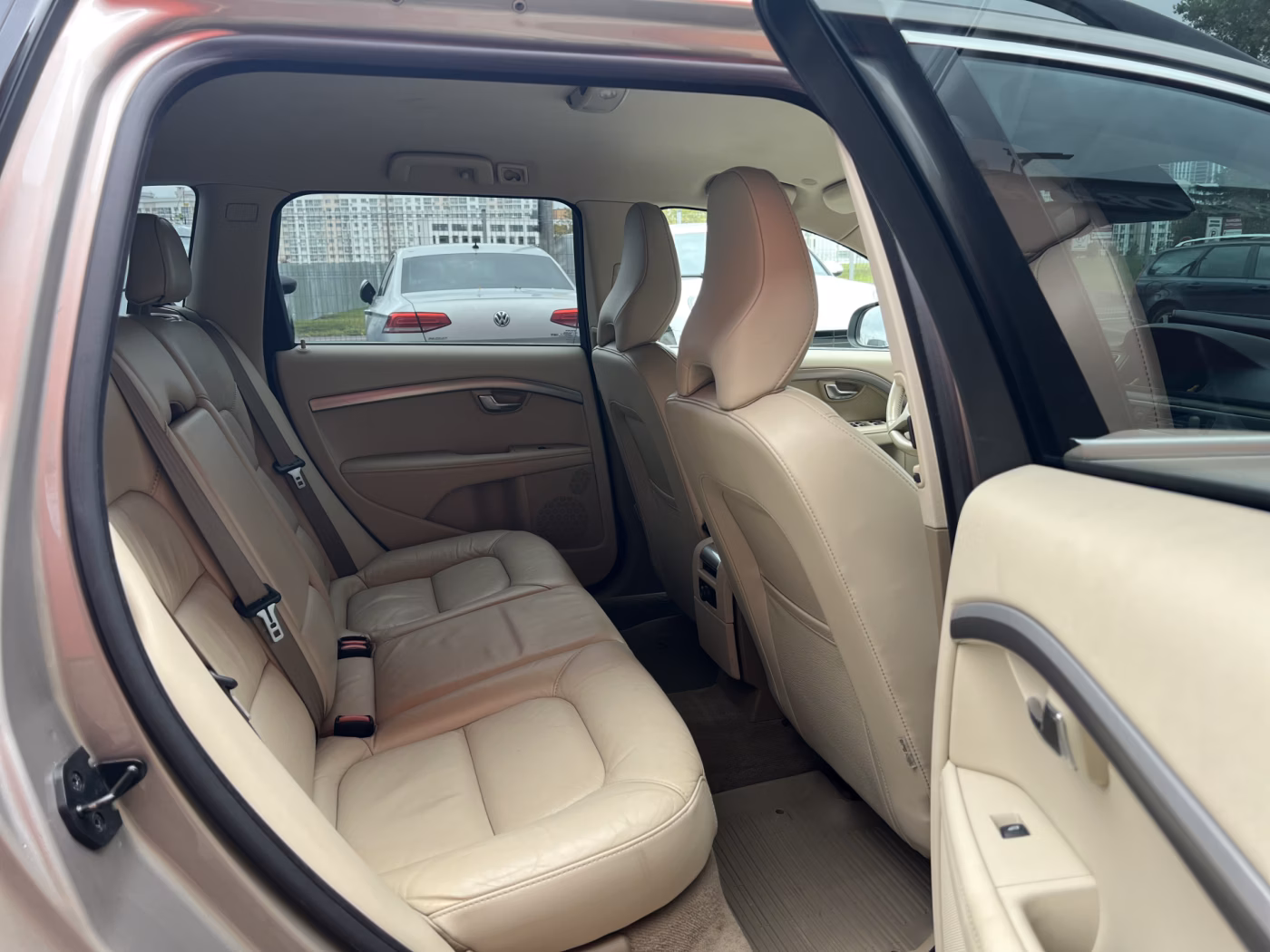 Volvo V70 фото 17