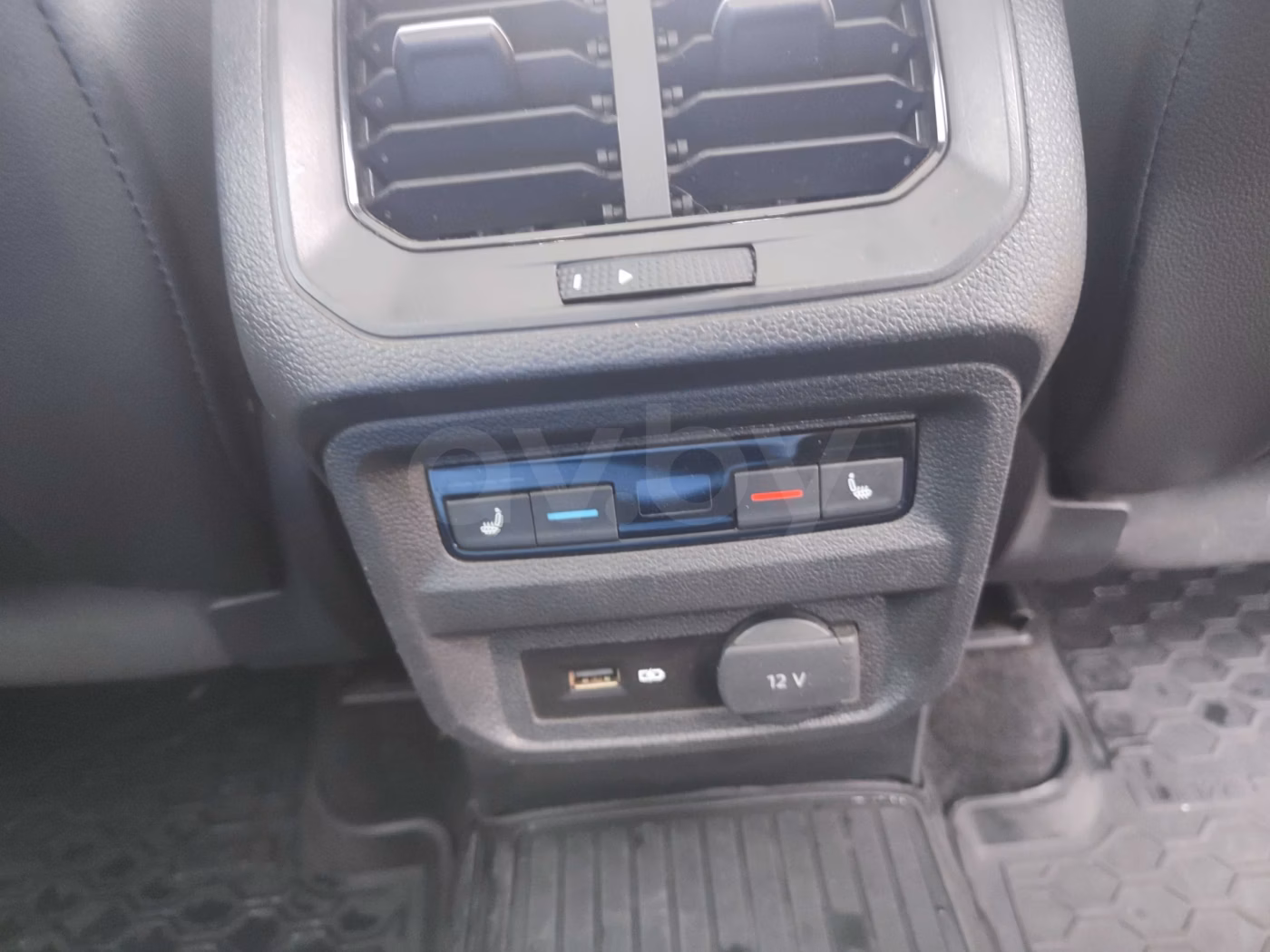 Volkswagen Tiguan фото 11