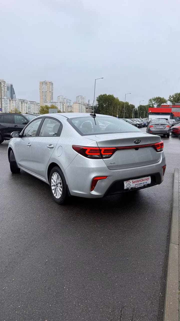 Kia Rio фото 6