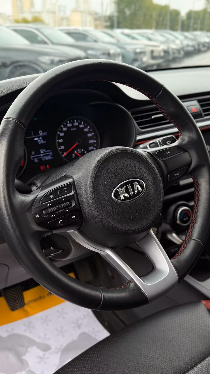 Kia Rio фото 18