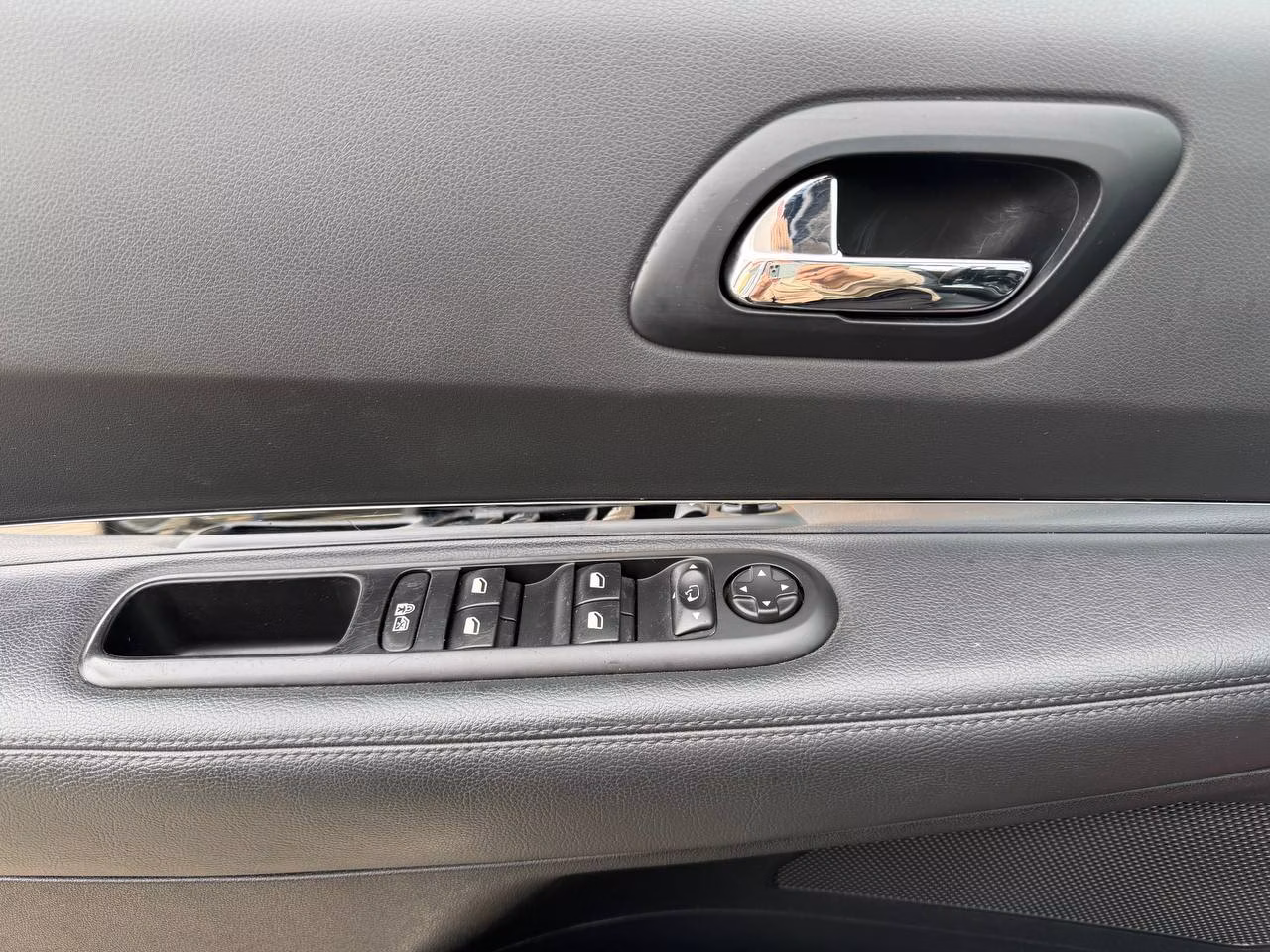 Peugeot 3008 фото 15