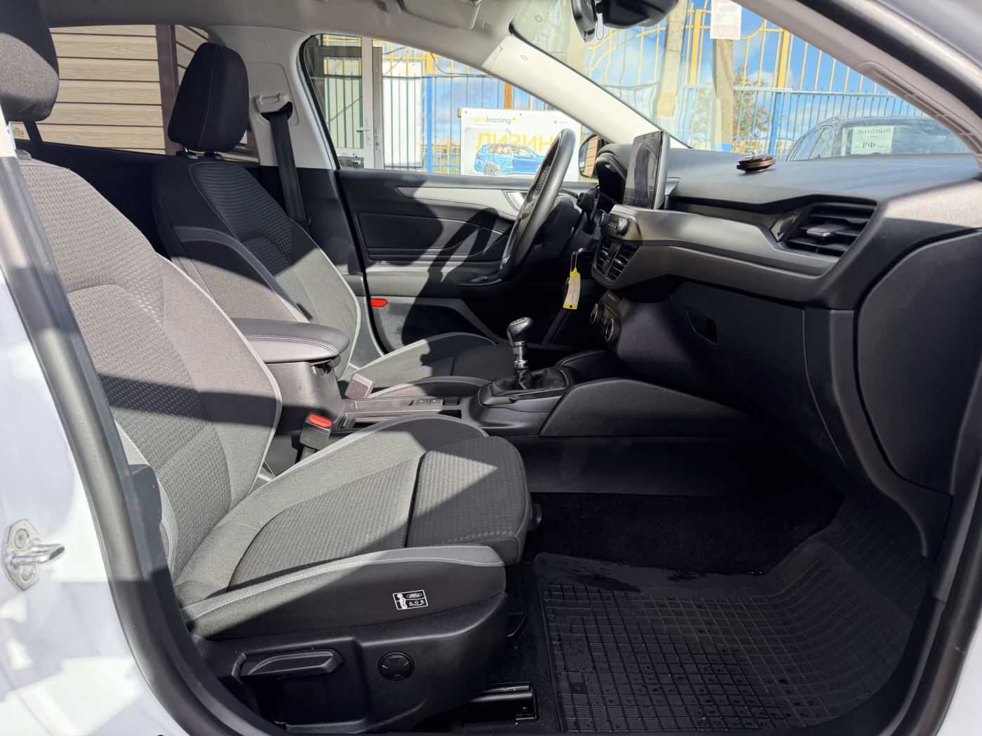 Ford Focus фото 15