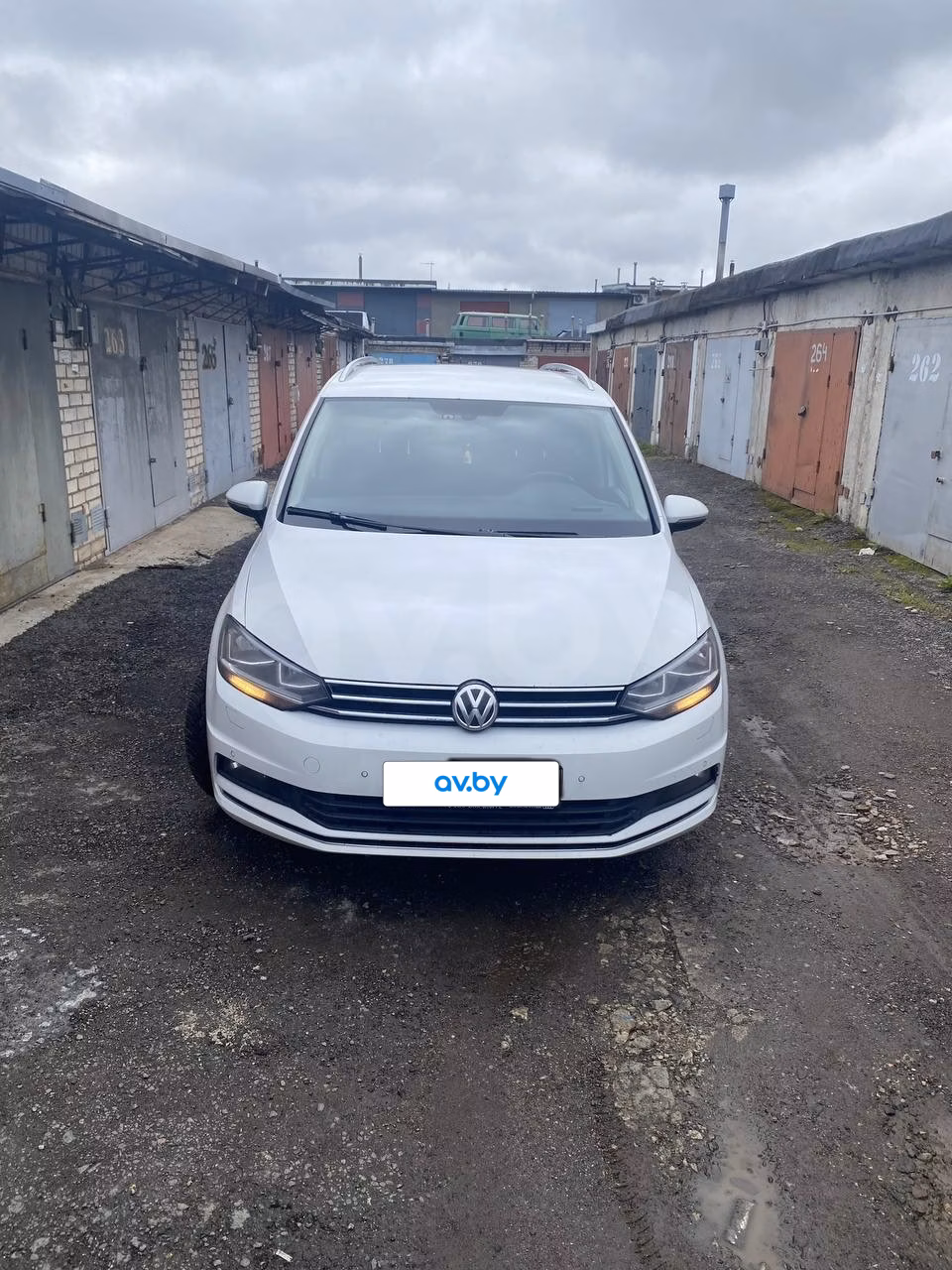 Volkswagen Touran фото 2