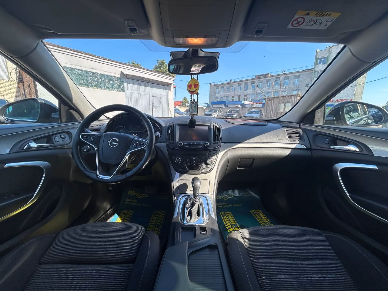 Opel Insignia фото 11