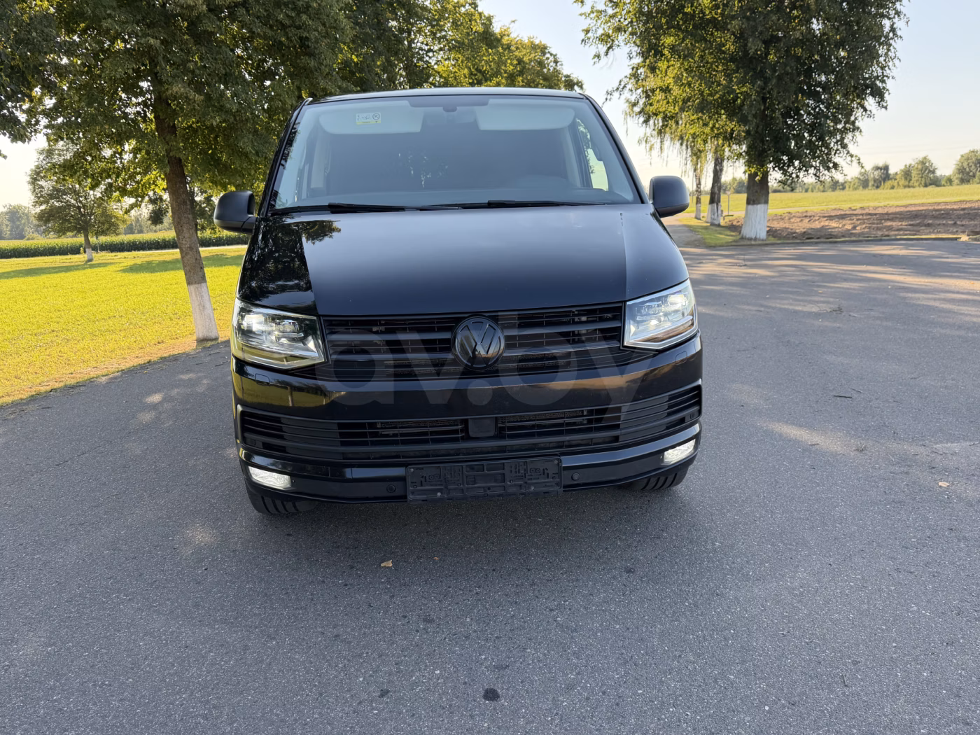 Volkswagen Multivan фото 3