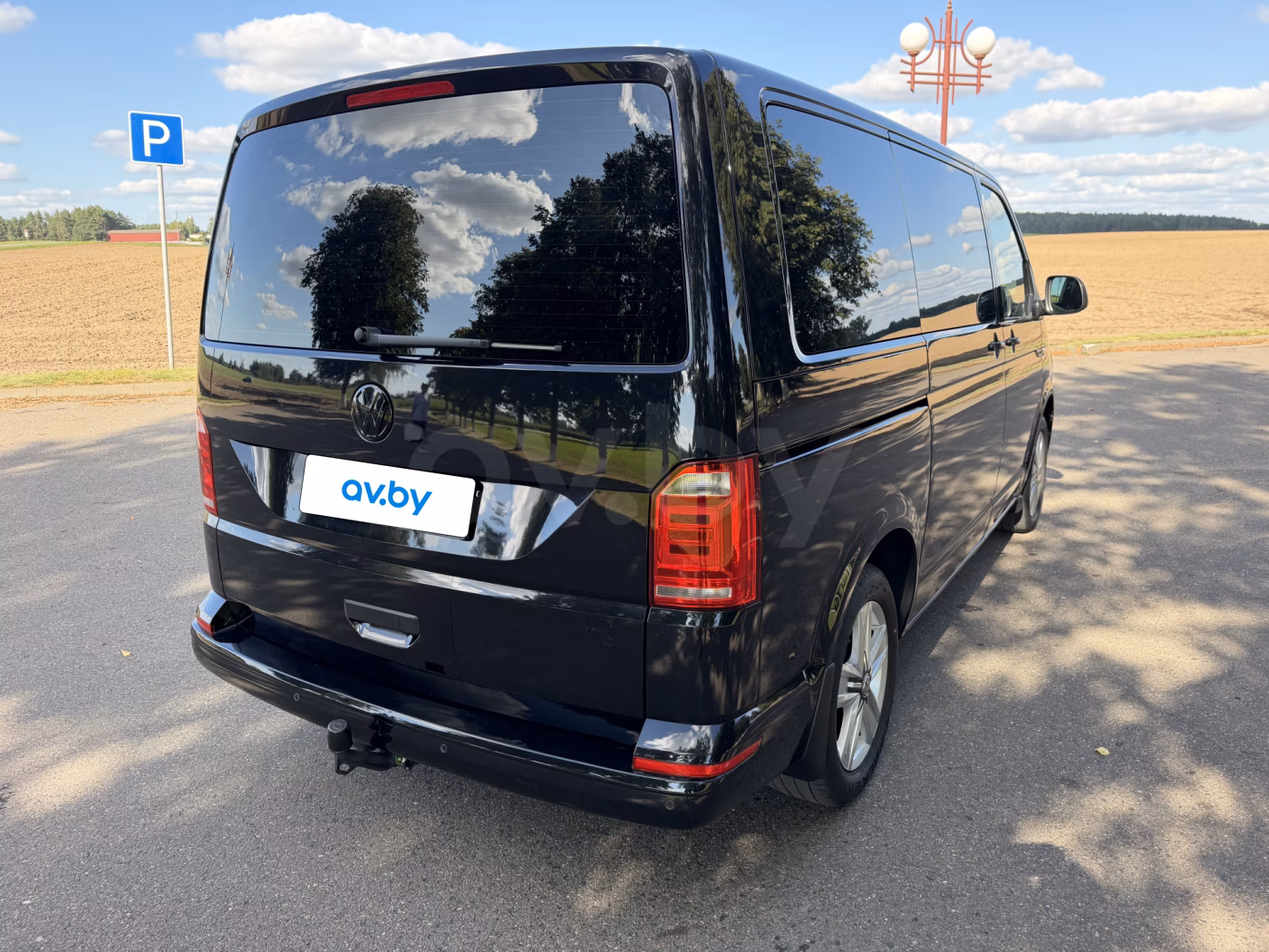 Volkswagen Multivan фото 10