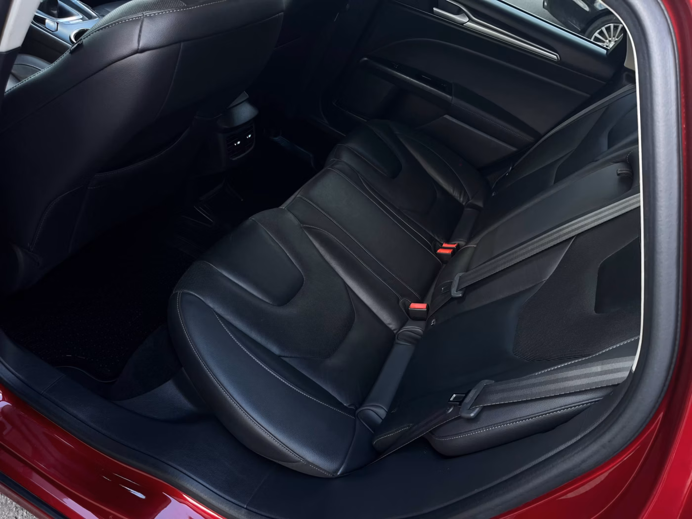 Ford Mondeo фото 13