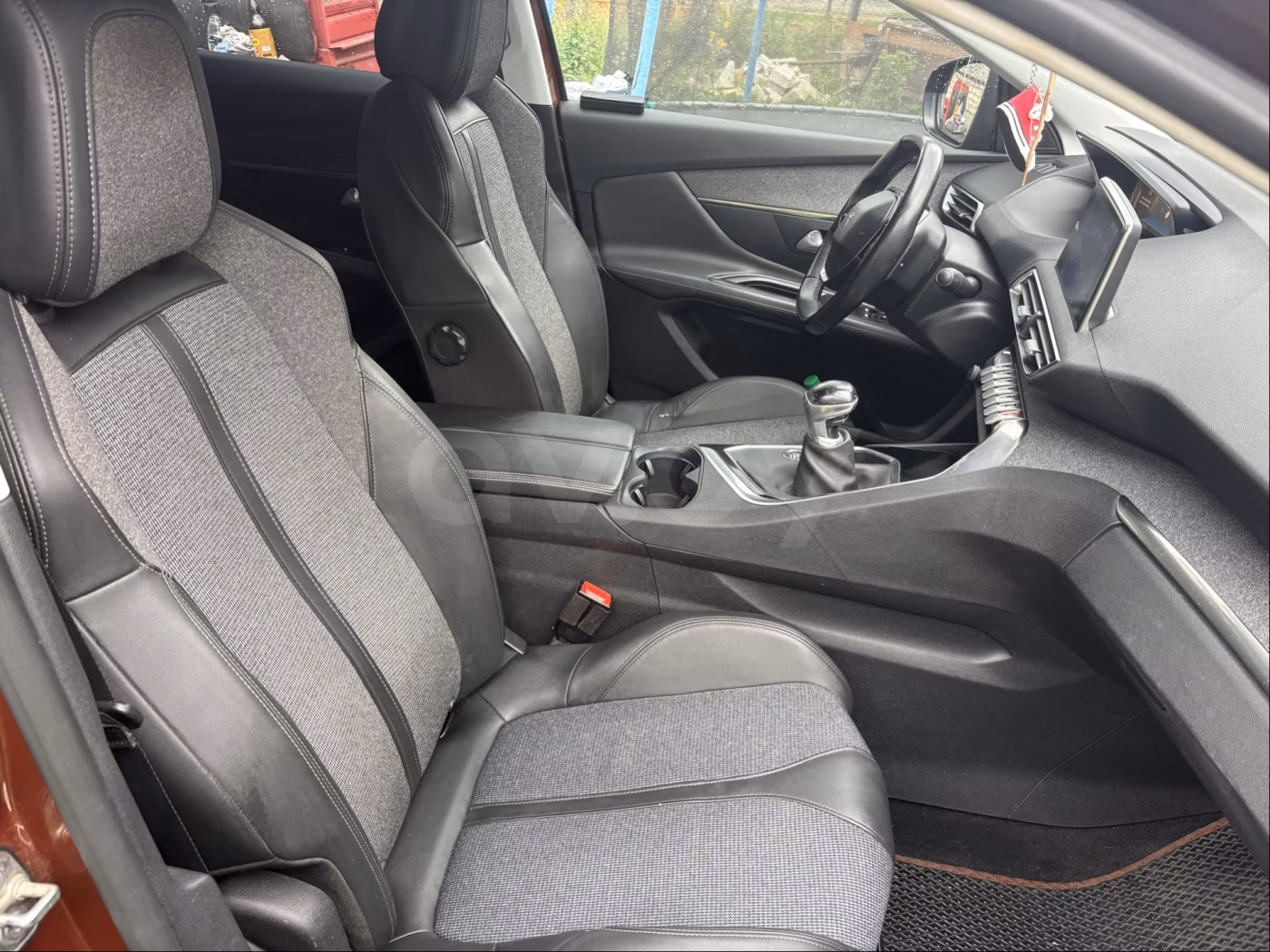Peugeot 3008 фото 8