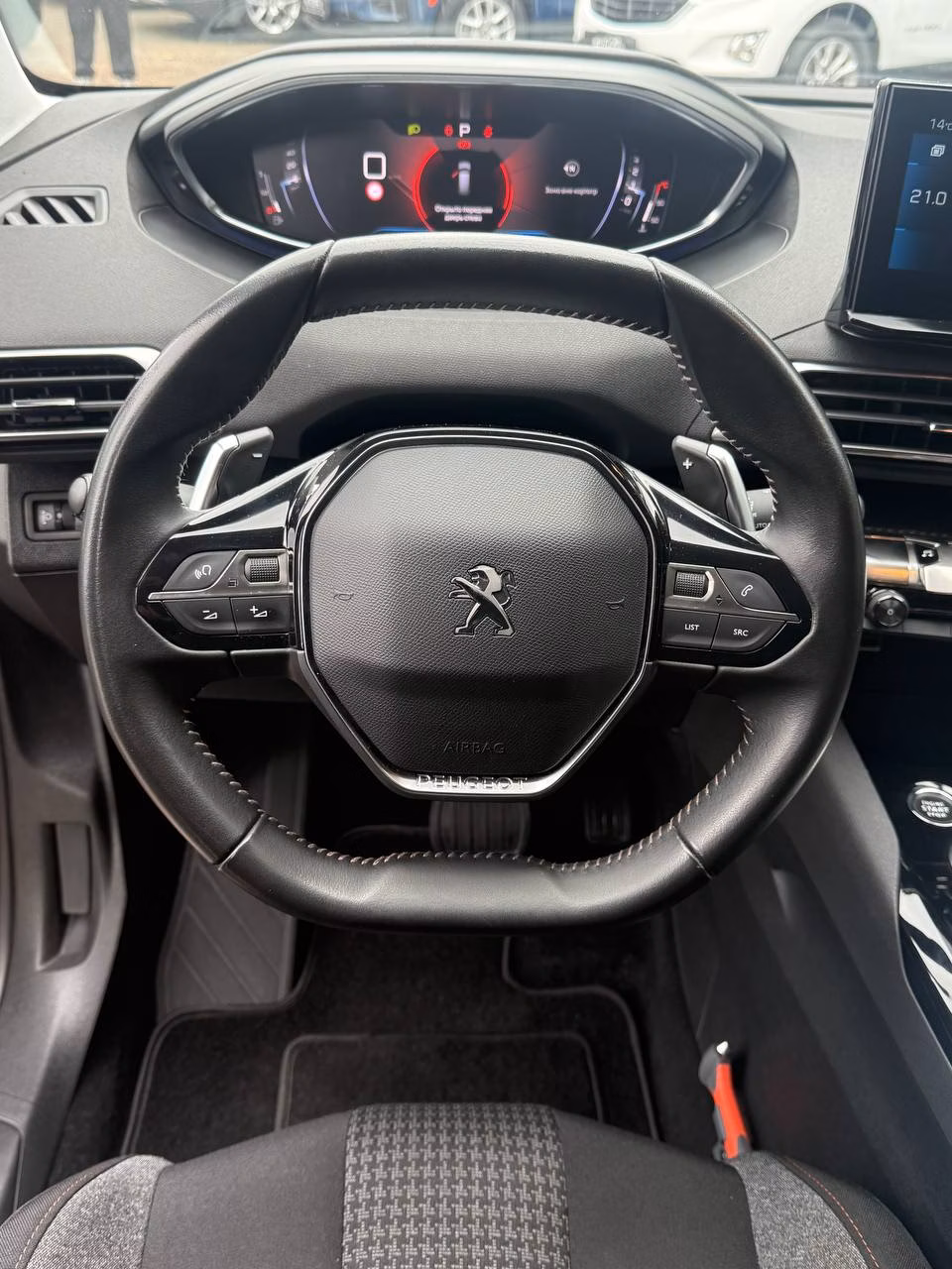 Peugeot 5008 фото 15