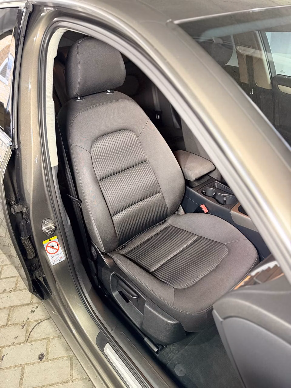 Audi A4 фото 12