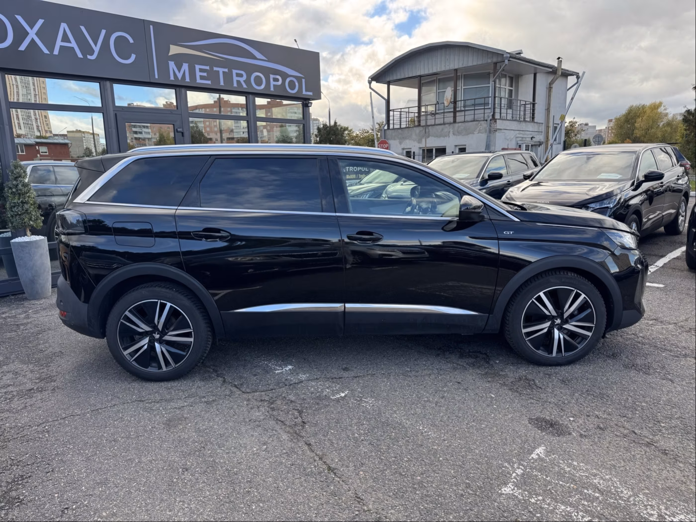 Peugeot 5008 фото 9