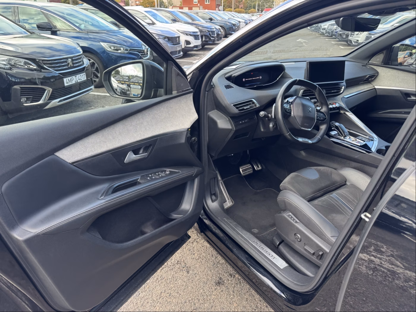 Peugeot 5008 фото 17