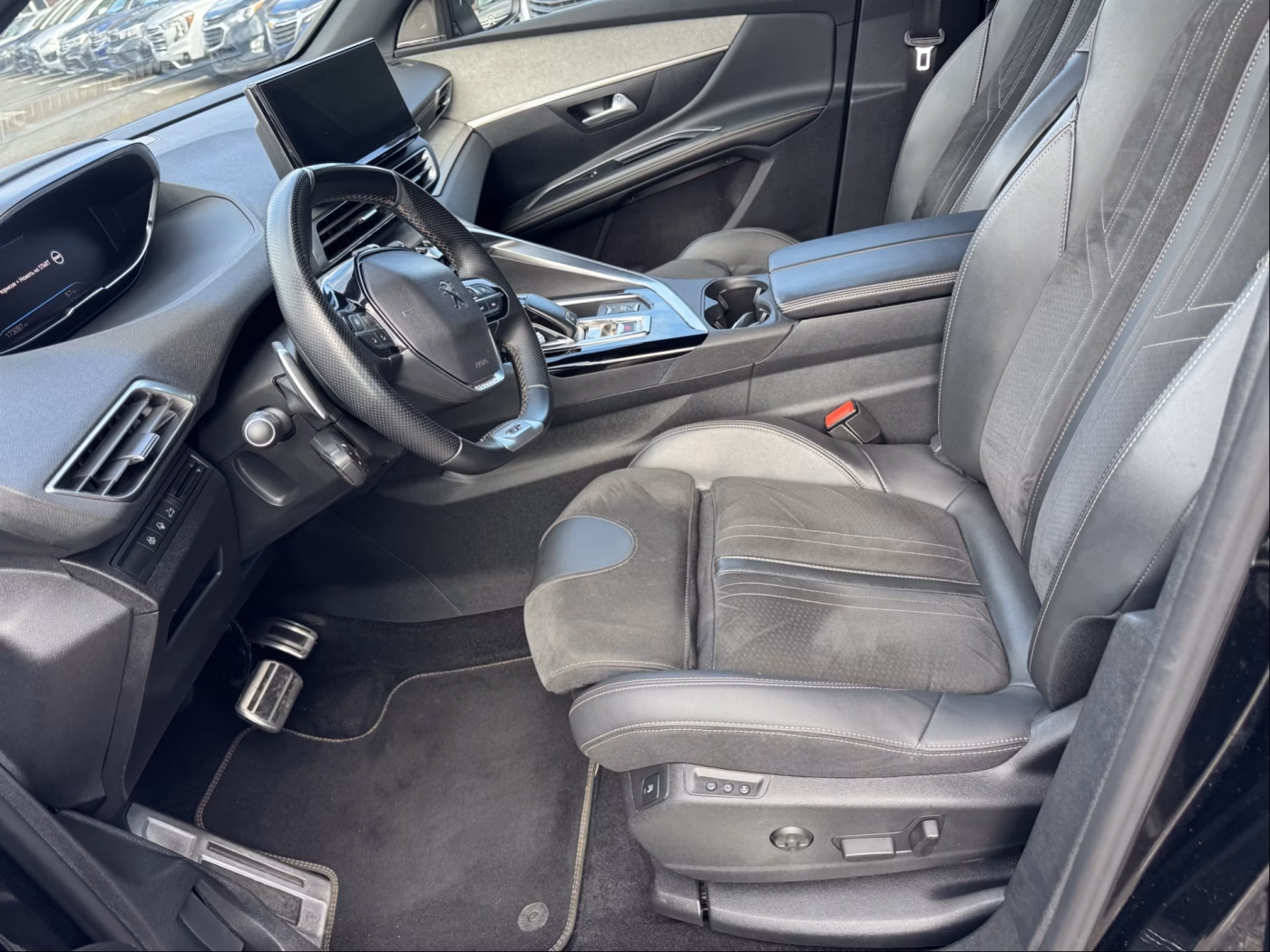 Peugeot 5008 фото 18