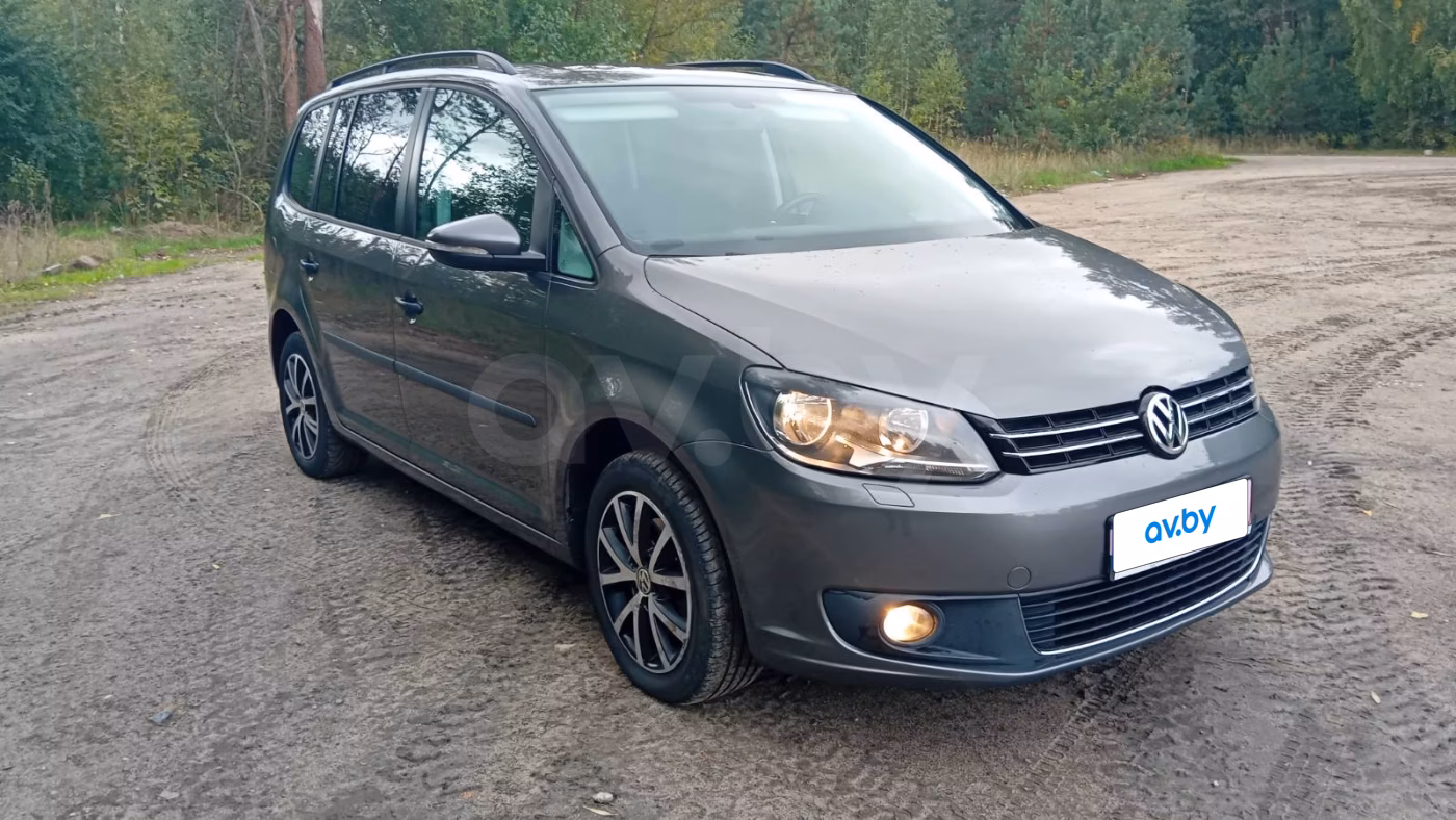 Volkswagen Touran фото 2