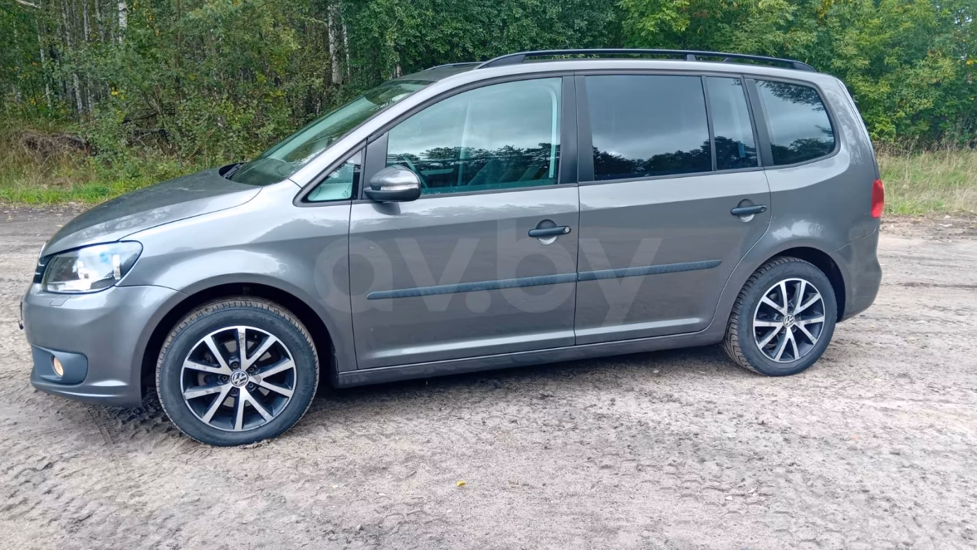 Volkswagen Touran фото 6