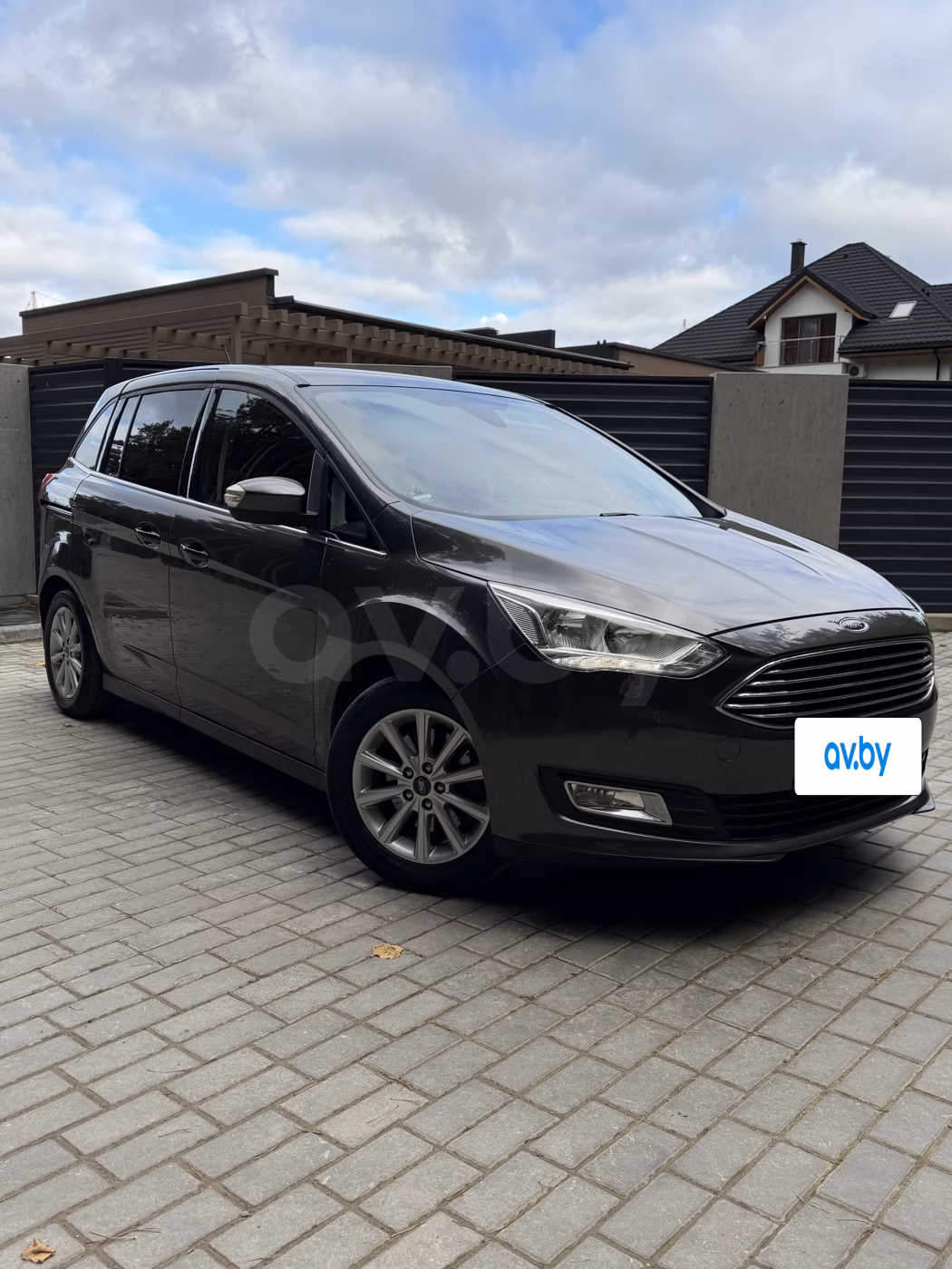 Ford Grand C-Max фото 3