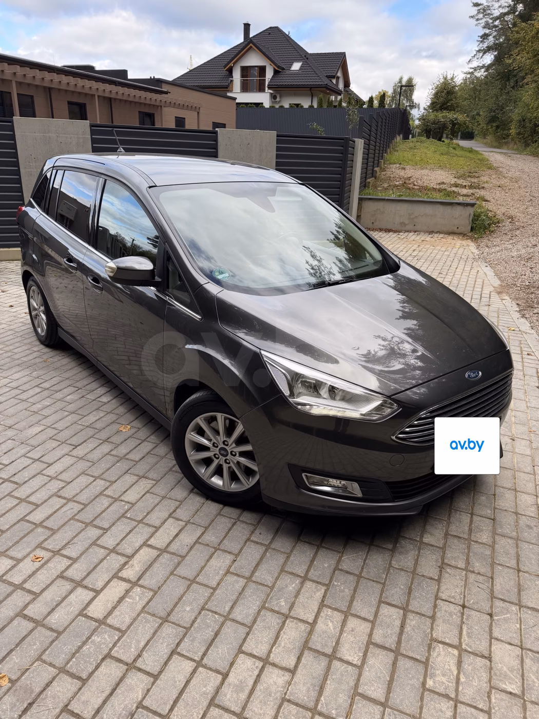 Ford Grand C-Max фото 7