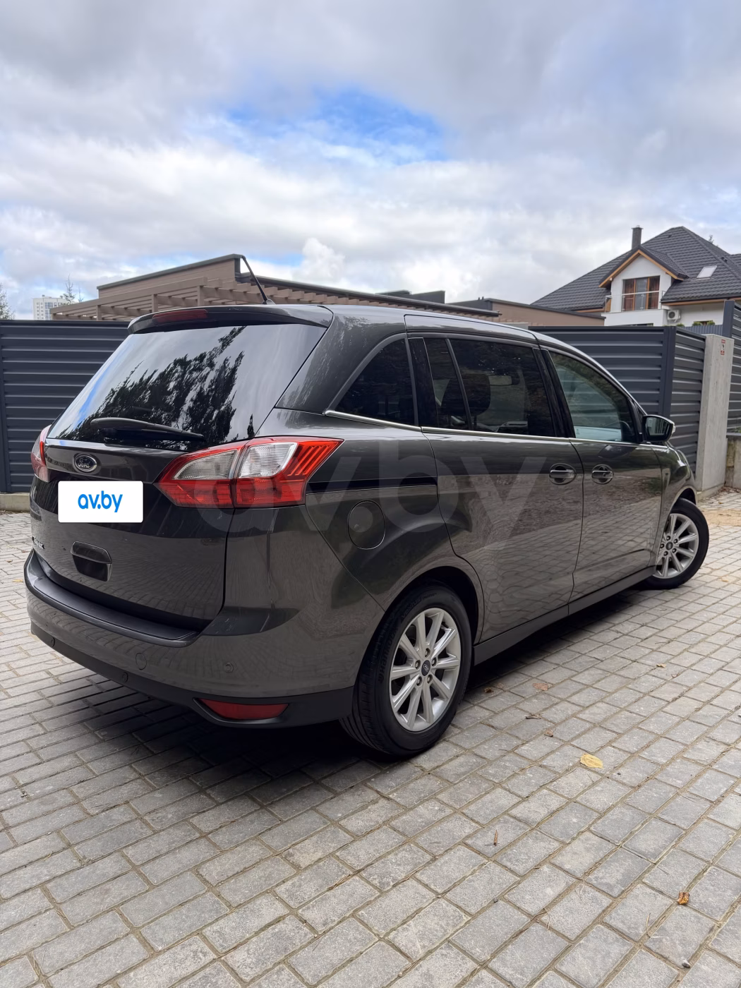 Ford Grand C-Max фото 8