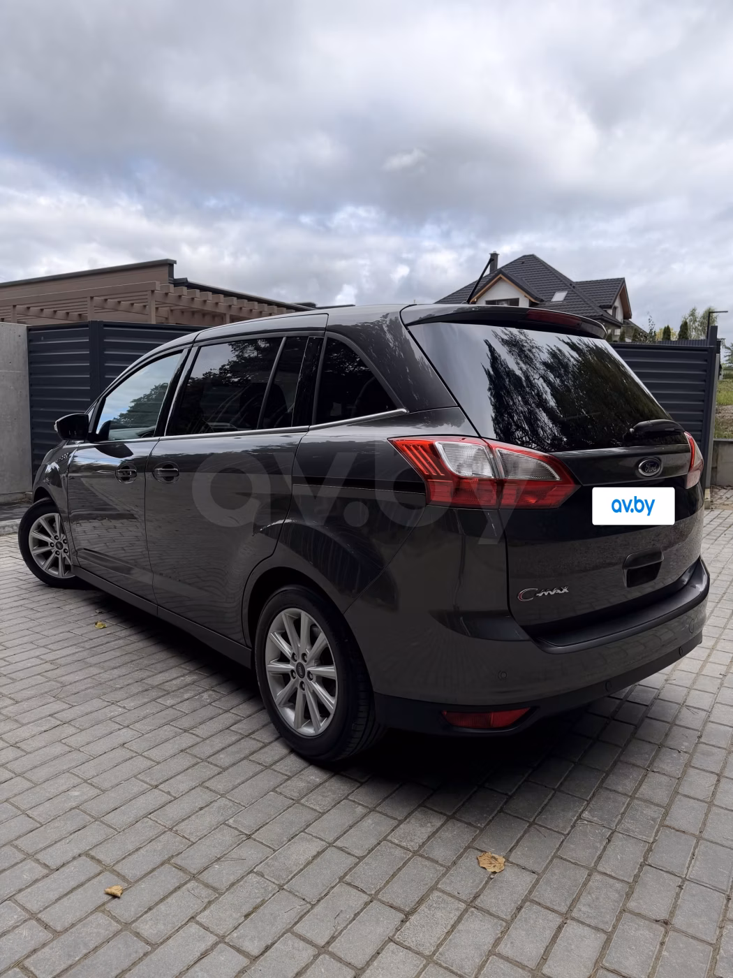 Ford Grand C-Max фото 10