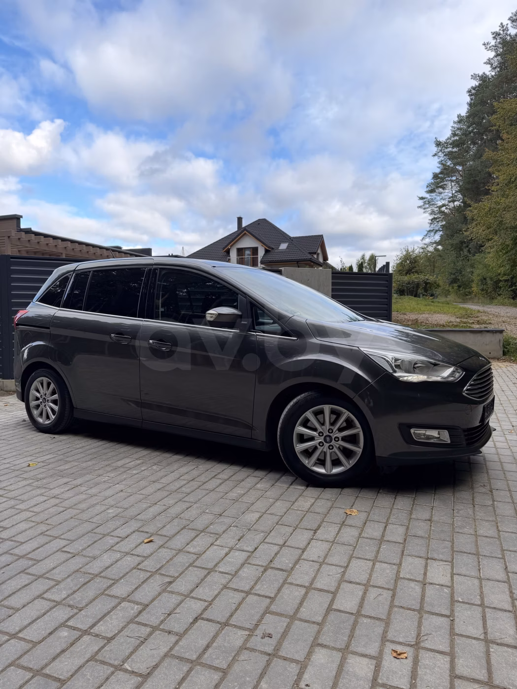Ford Grand C-Max фото 13