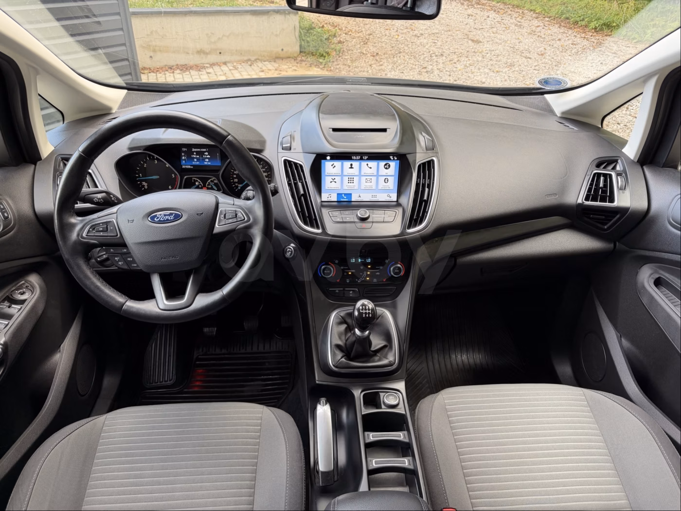 Ford Grand C-Max фото 15