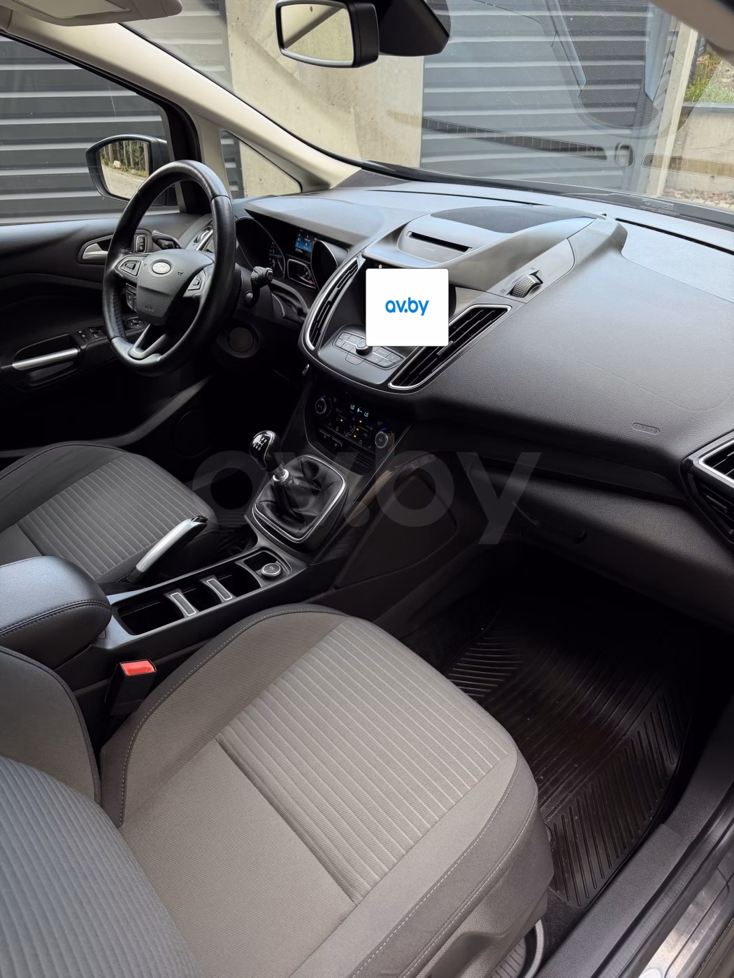 Ford Grand C-Max фото 18
