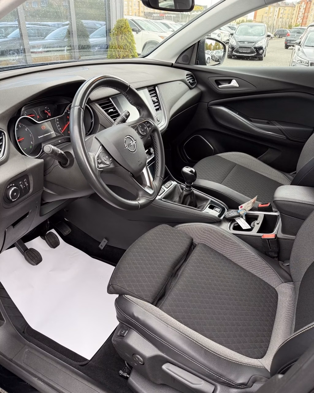 Opel Grandland X фото 9