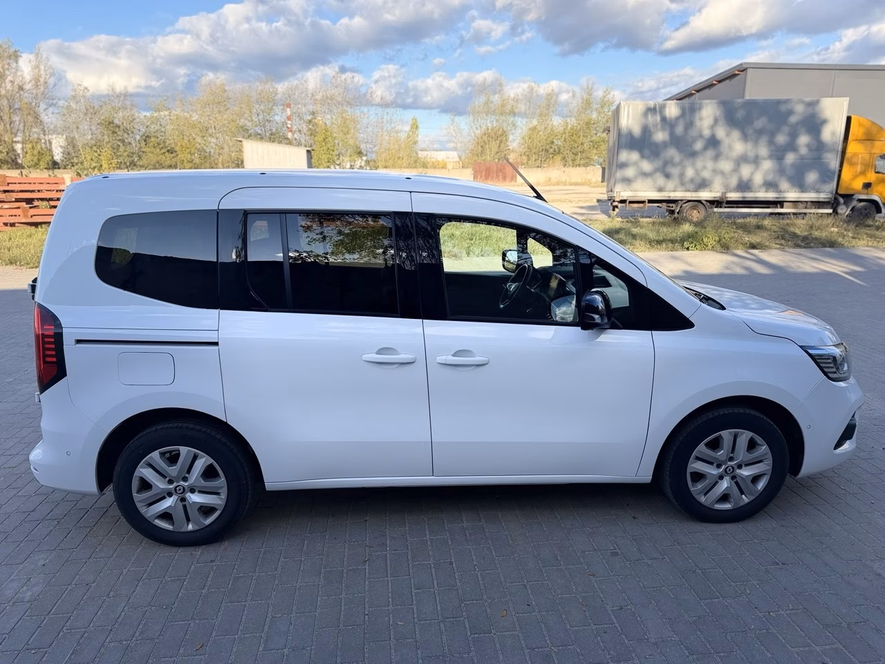 Renault Kangoo фото 6