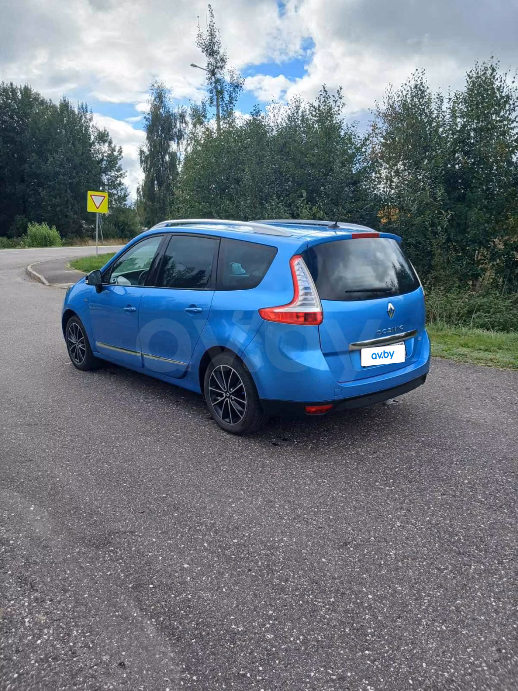Renault Grand Scenic фото 11