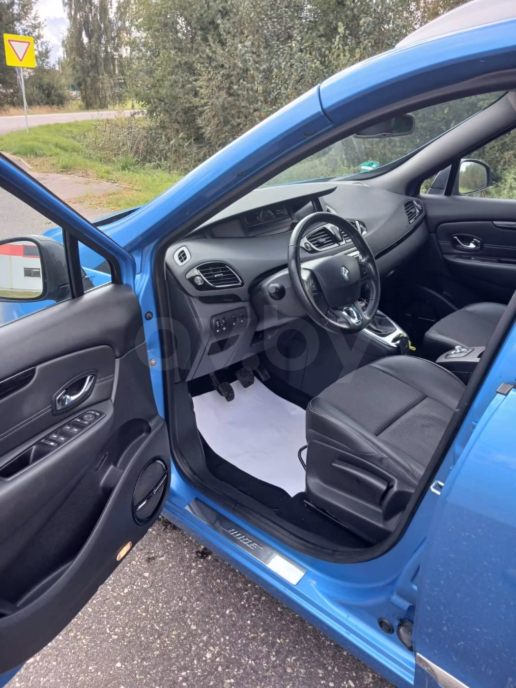 Renault Grand Scenic фото 16