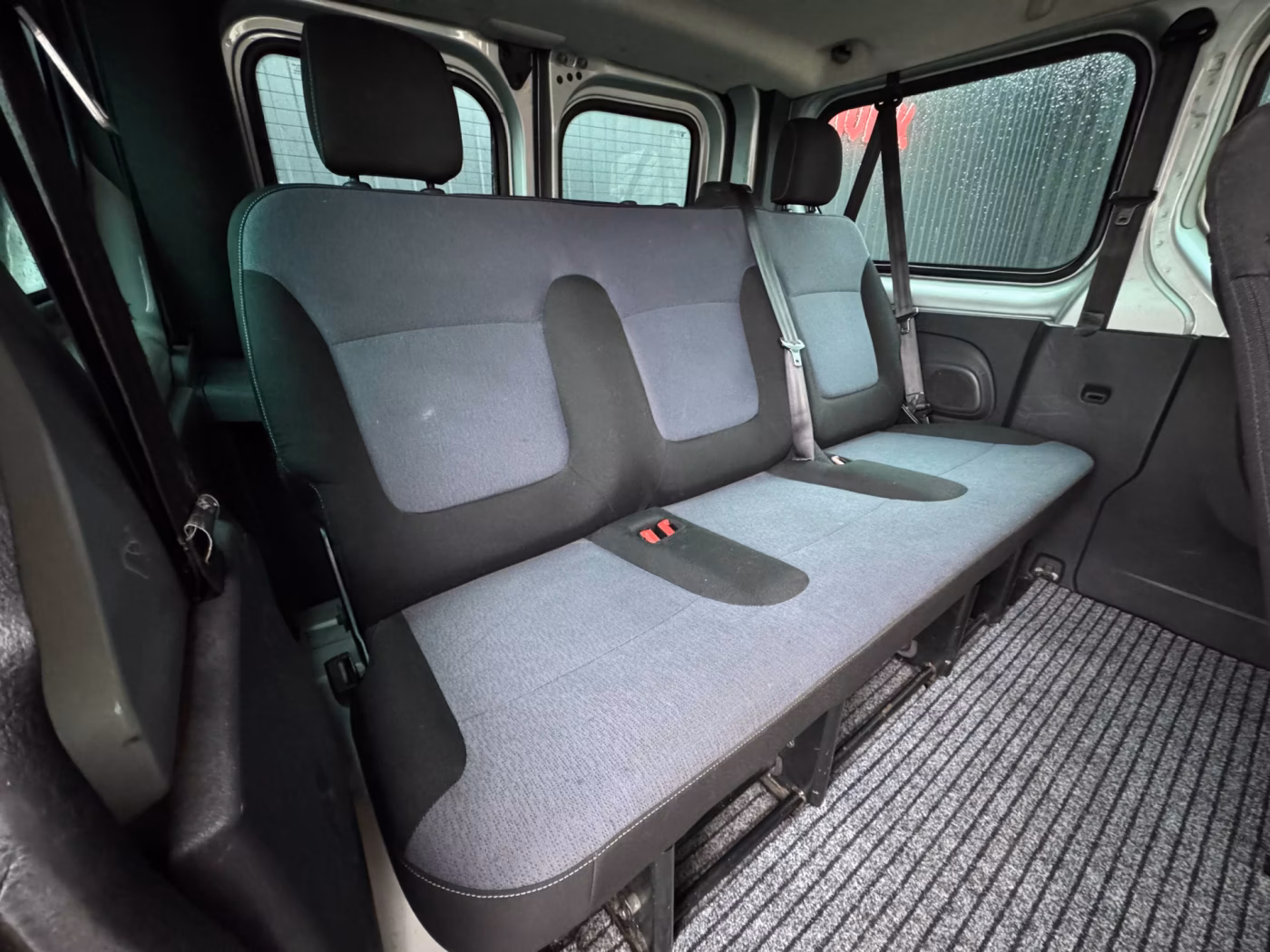 Opel Vivaro фото 9