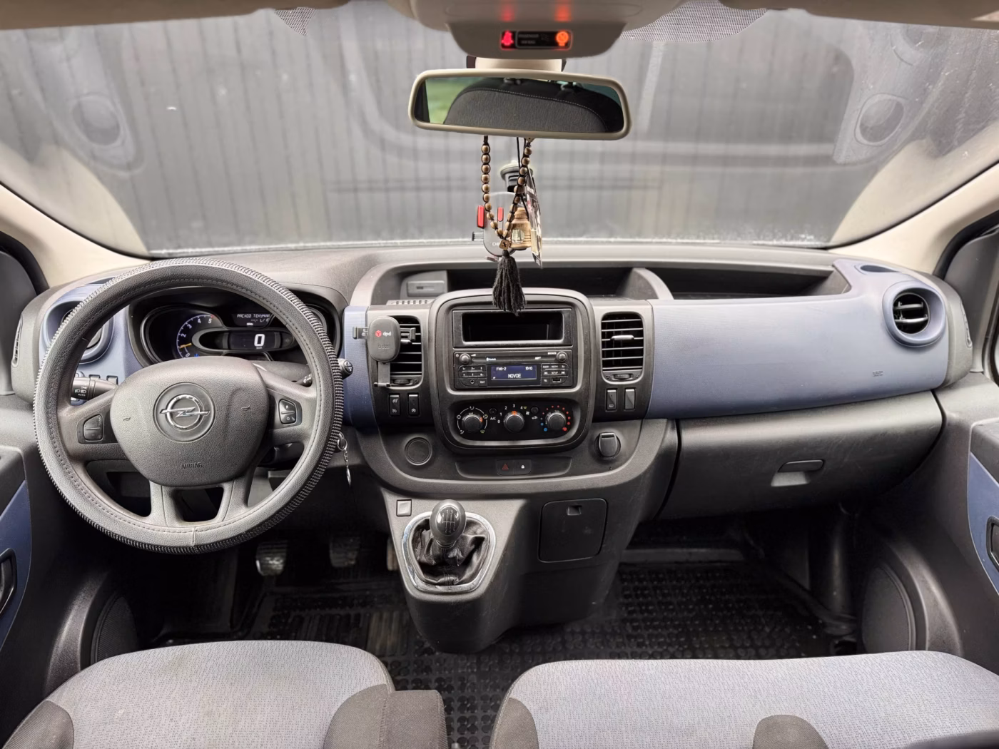 Opel Vivaro фото 12