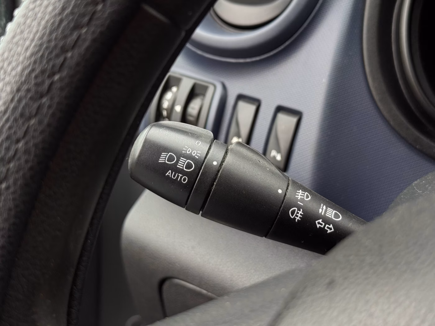 Opel Vivaro фото 15