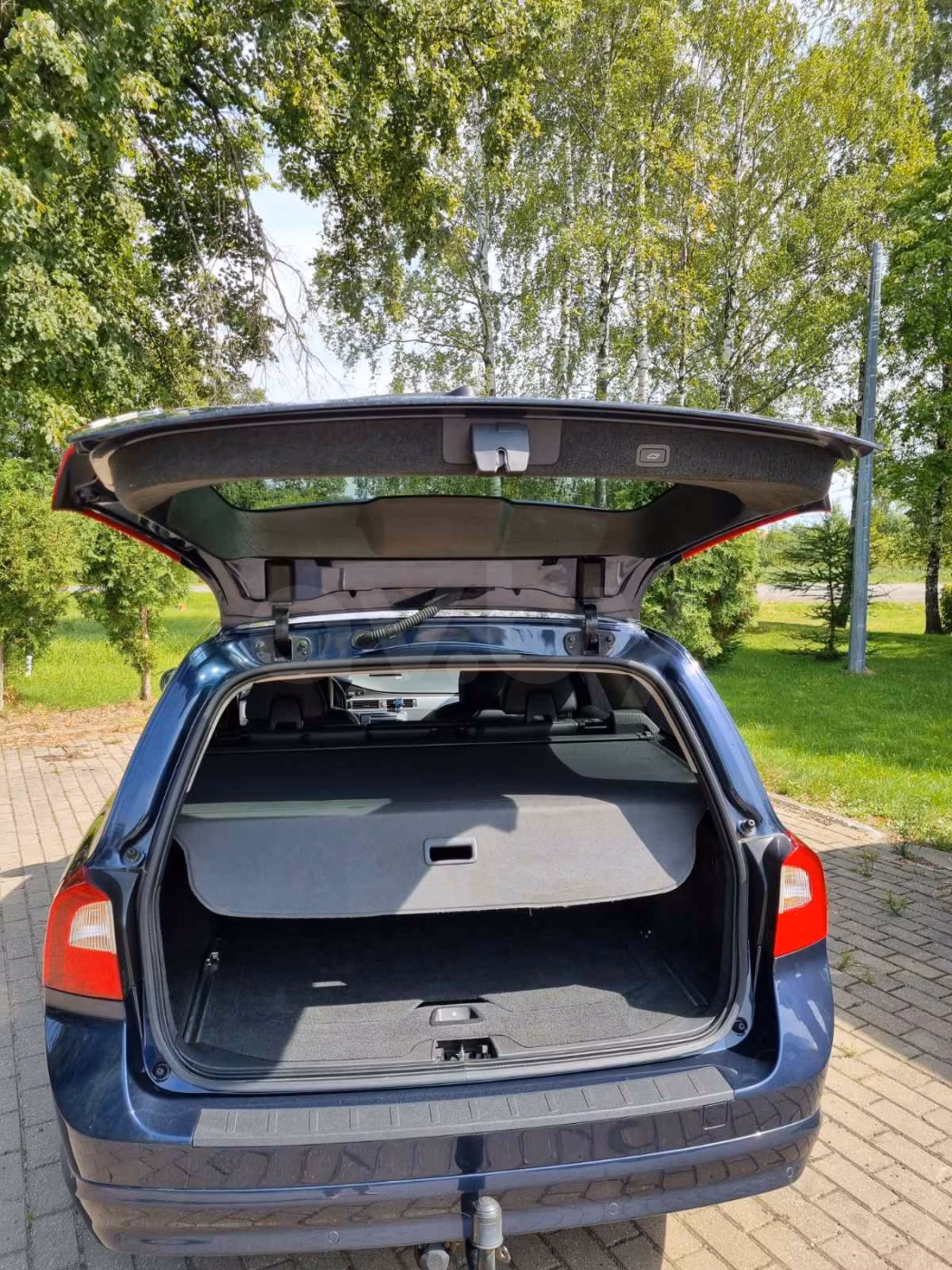 Volvo V70 фото 8
