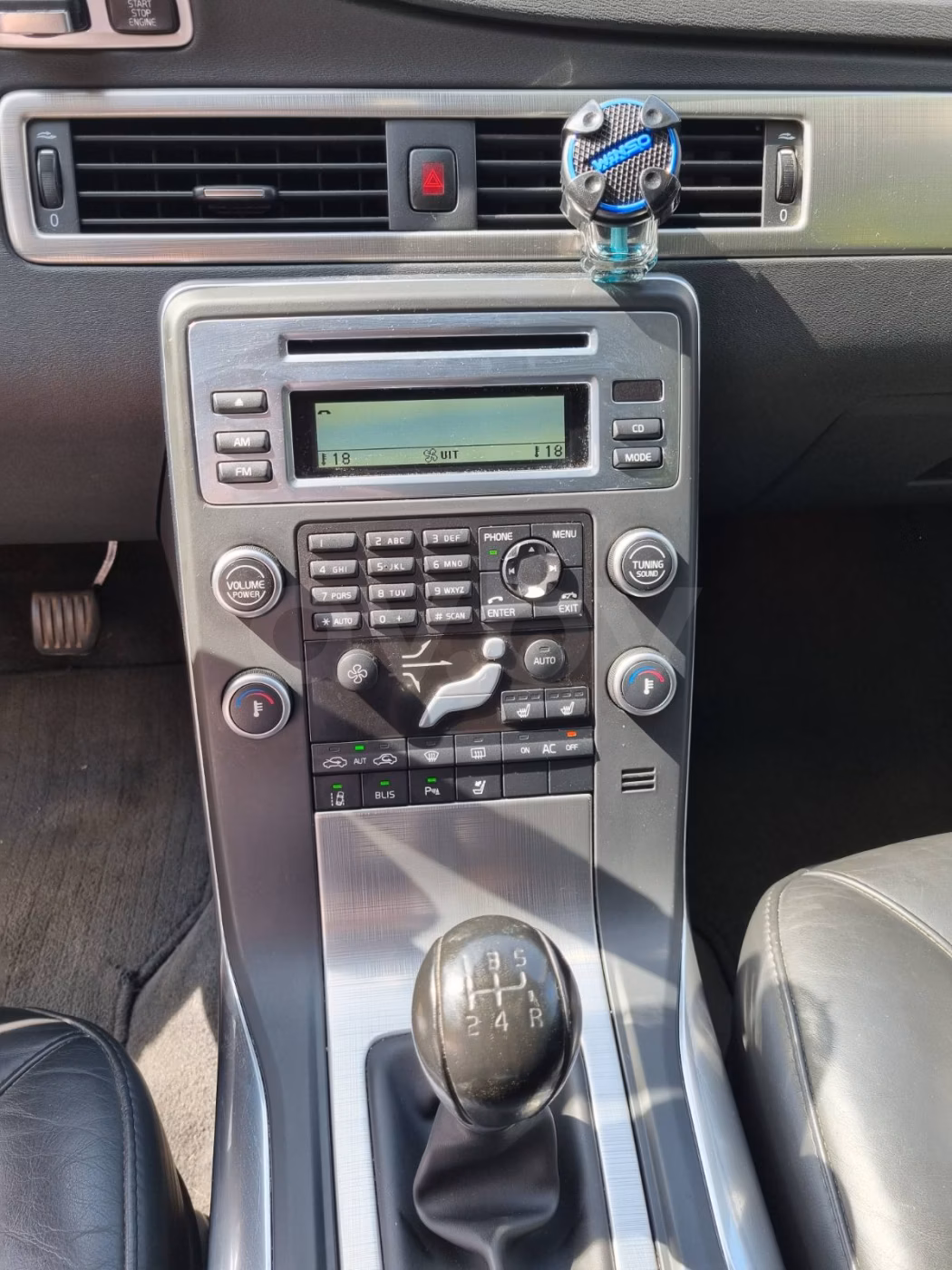 Volvo V70 фото 11