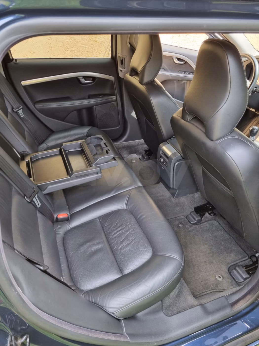 Volvo V70 фото 16