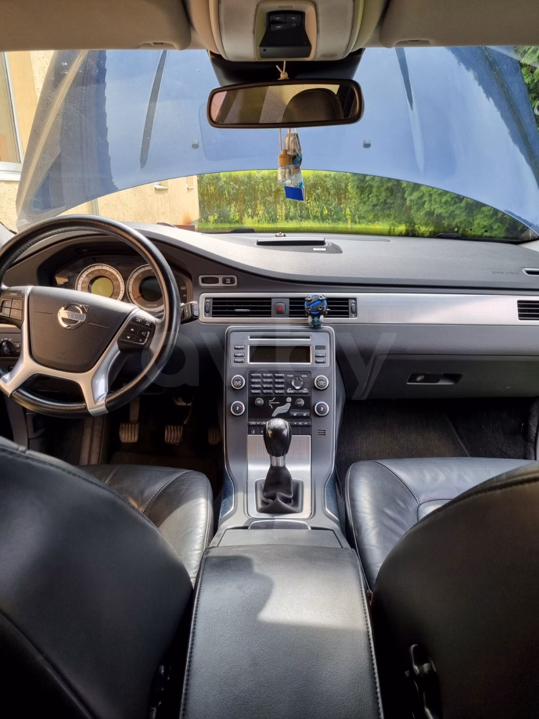Volvo V70 фото 19