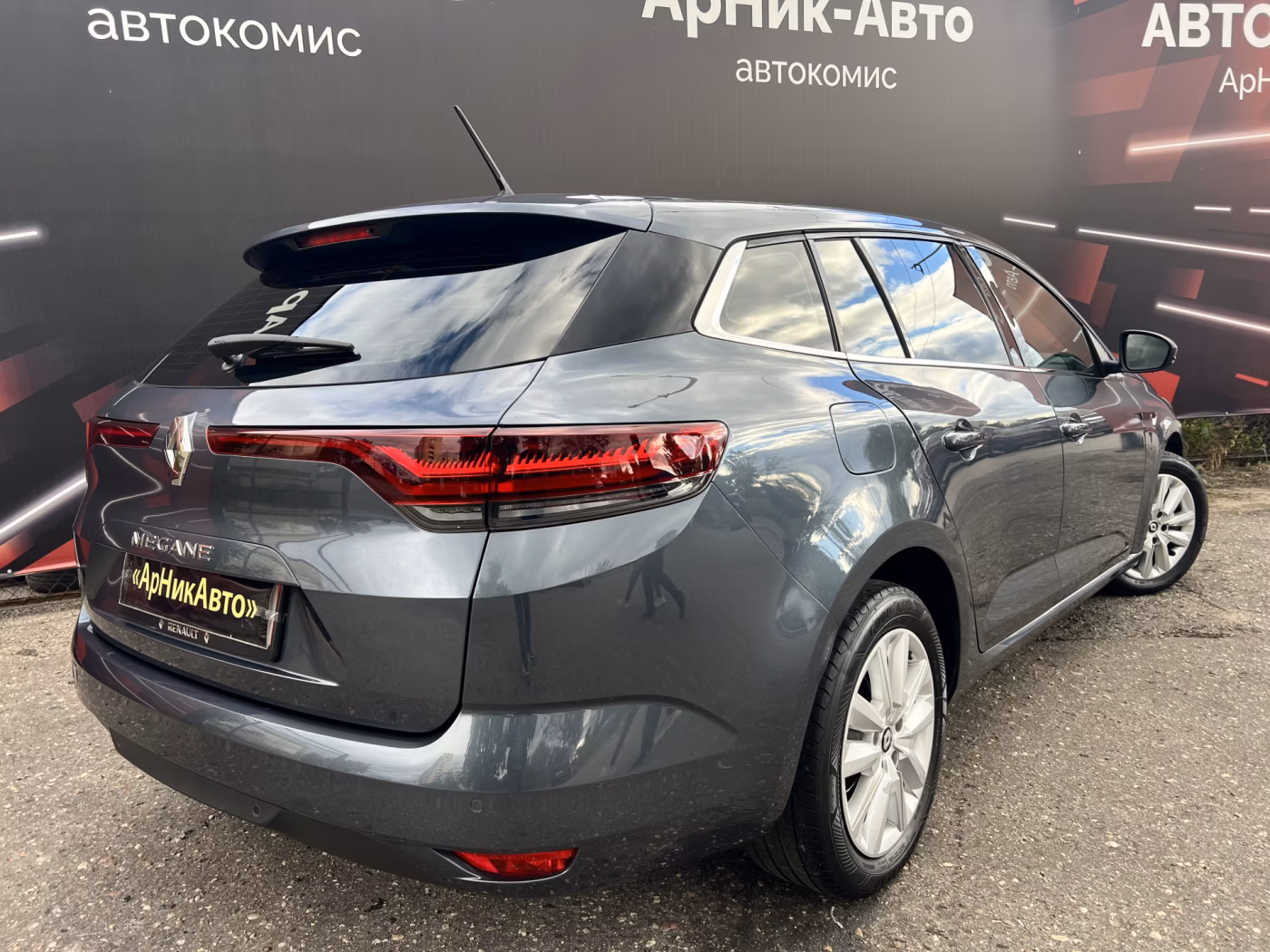 Renault Megane фото 6