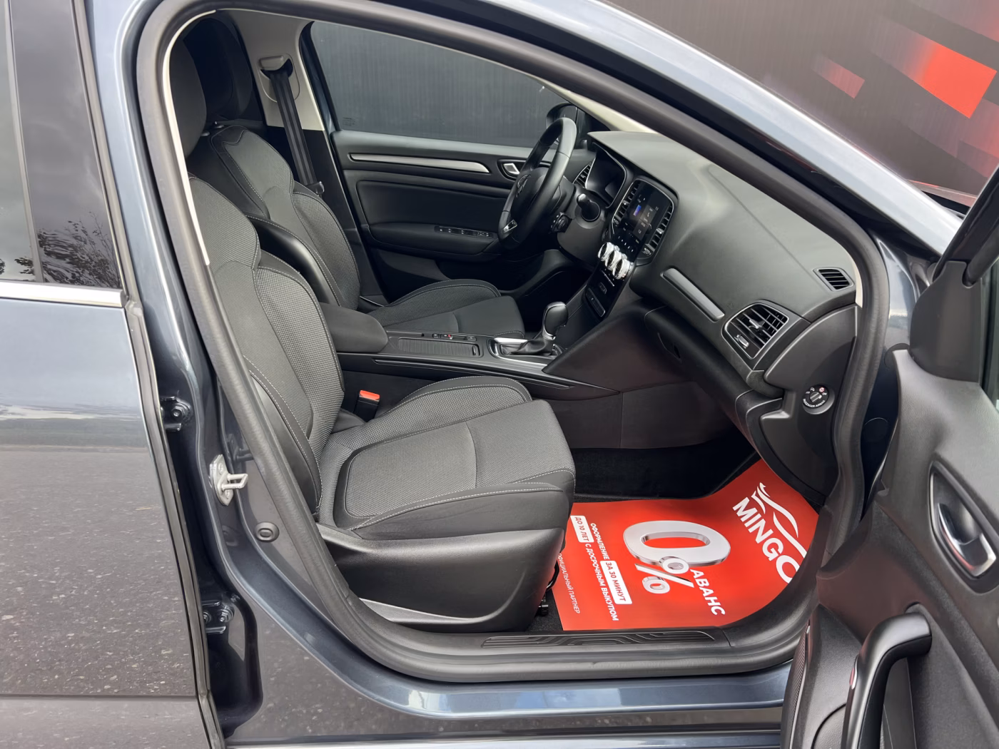 Renault Megane фото 13