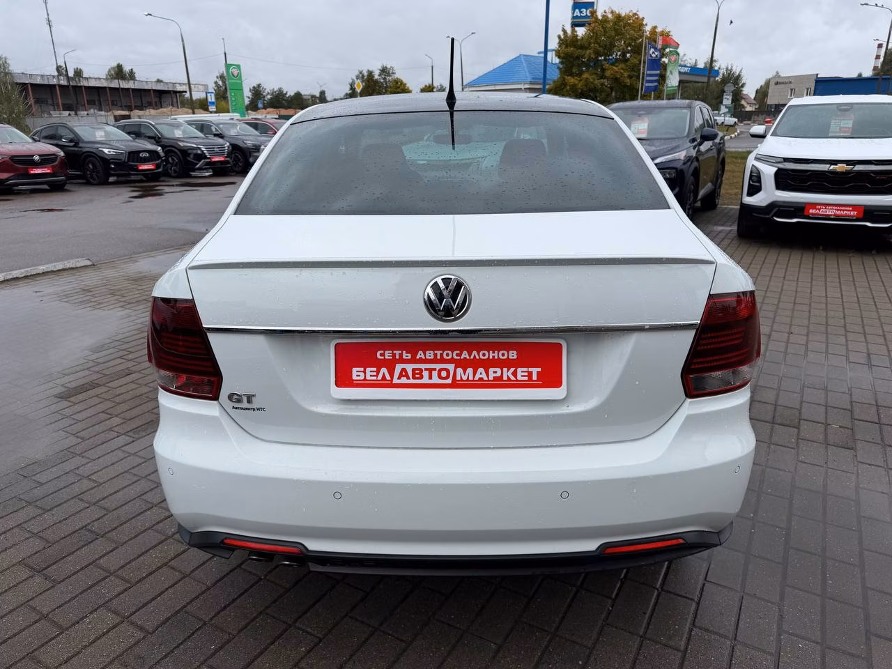 Volkswagen Polo Sedan фото 6