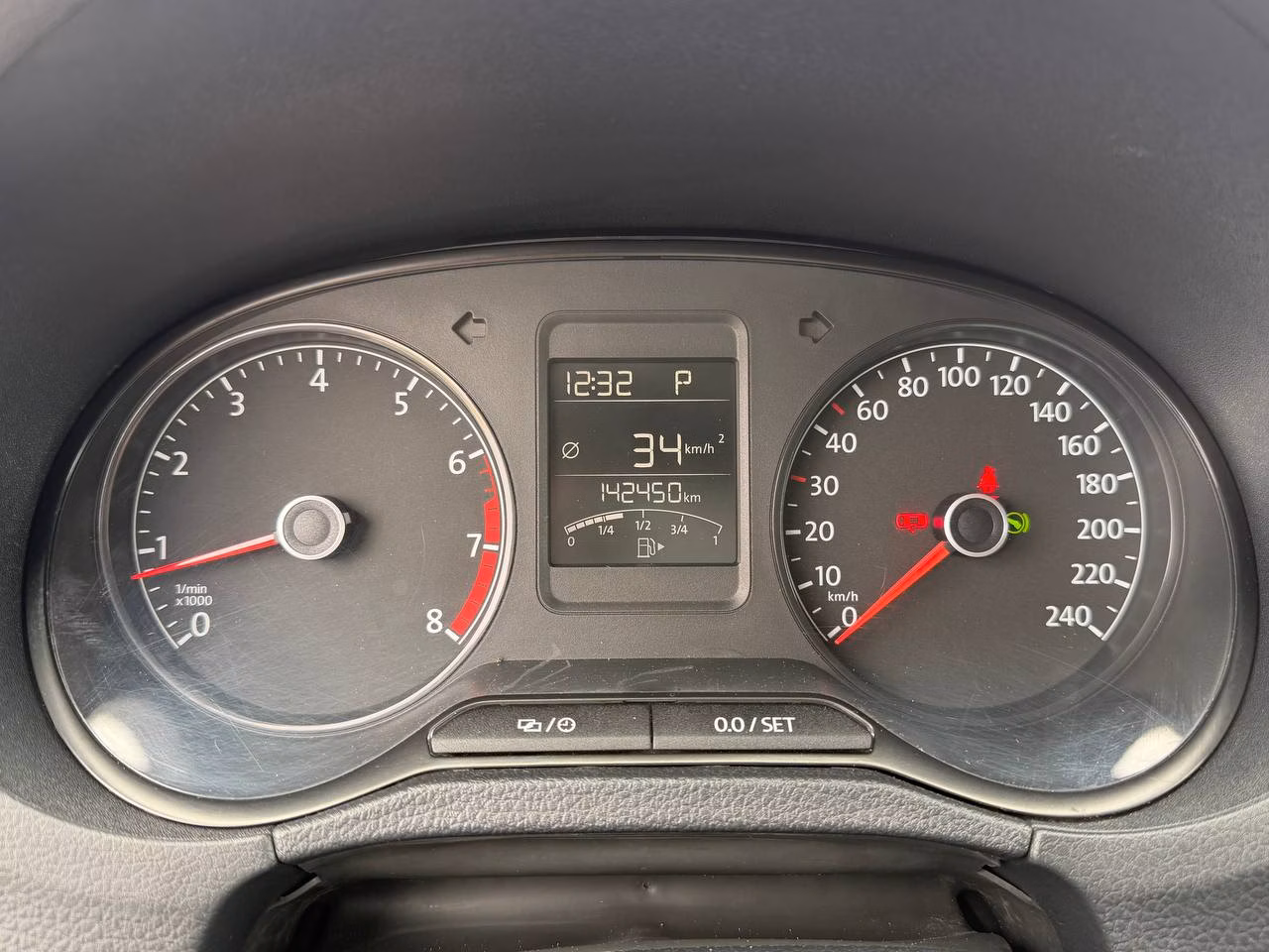 Volkswagen Polo Sedan фото 9
