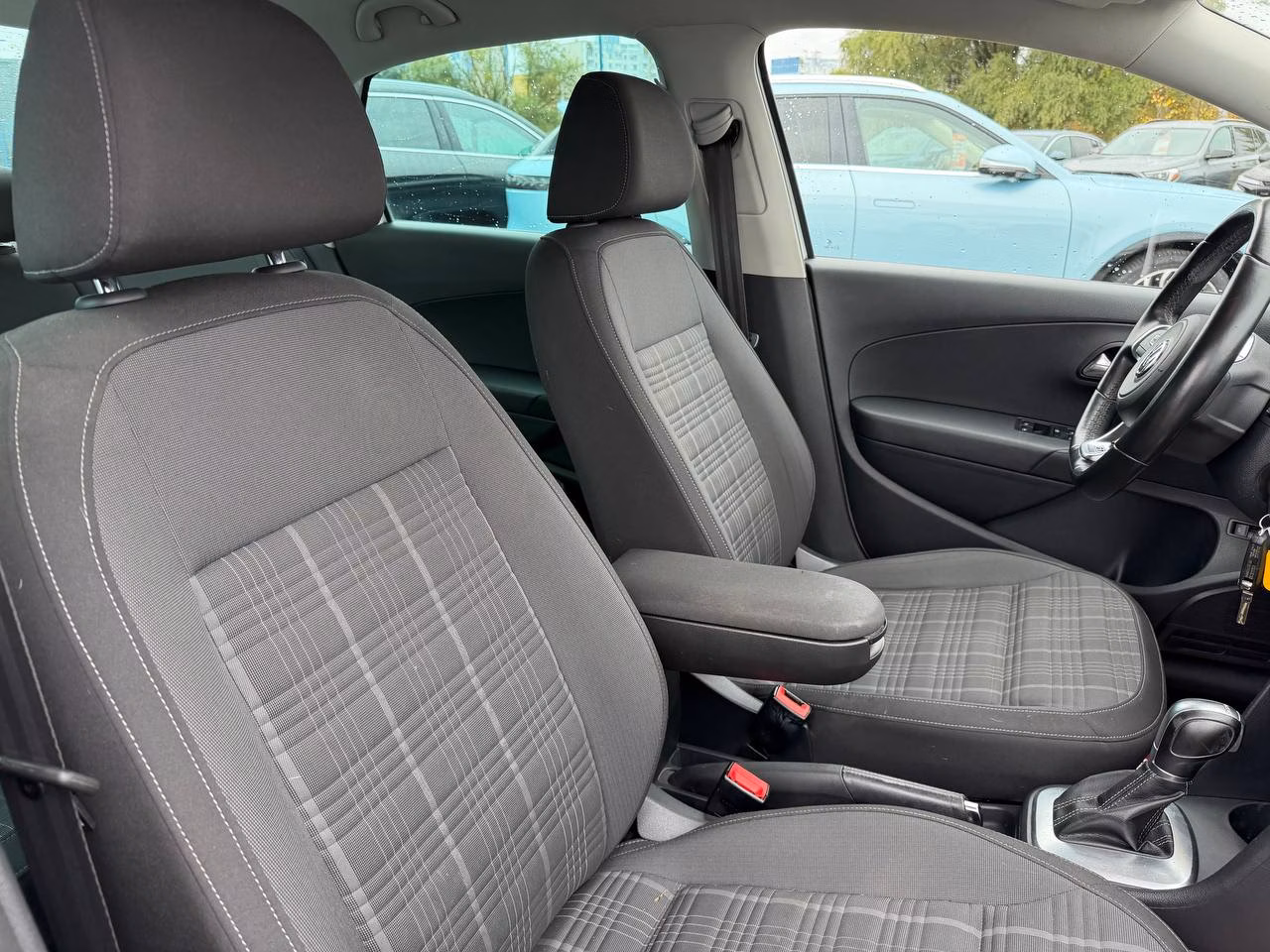 Volkswagen Polo Sedan фото 19