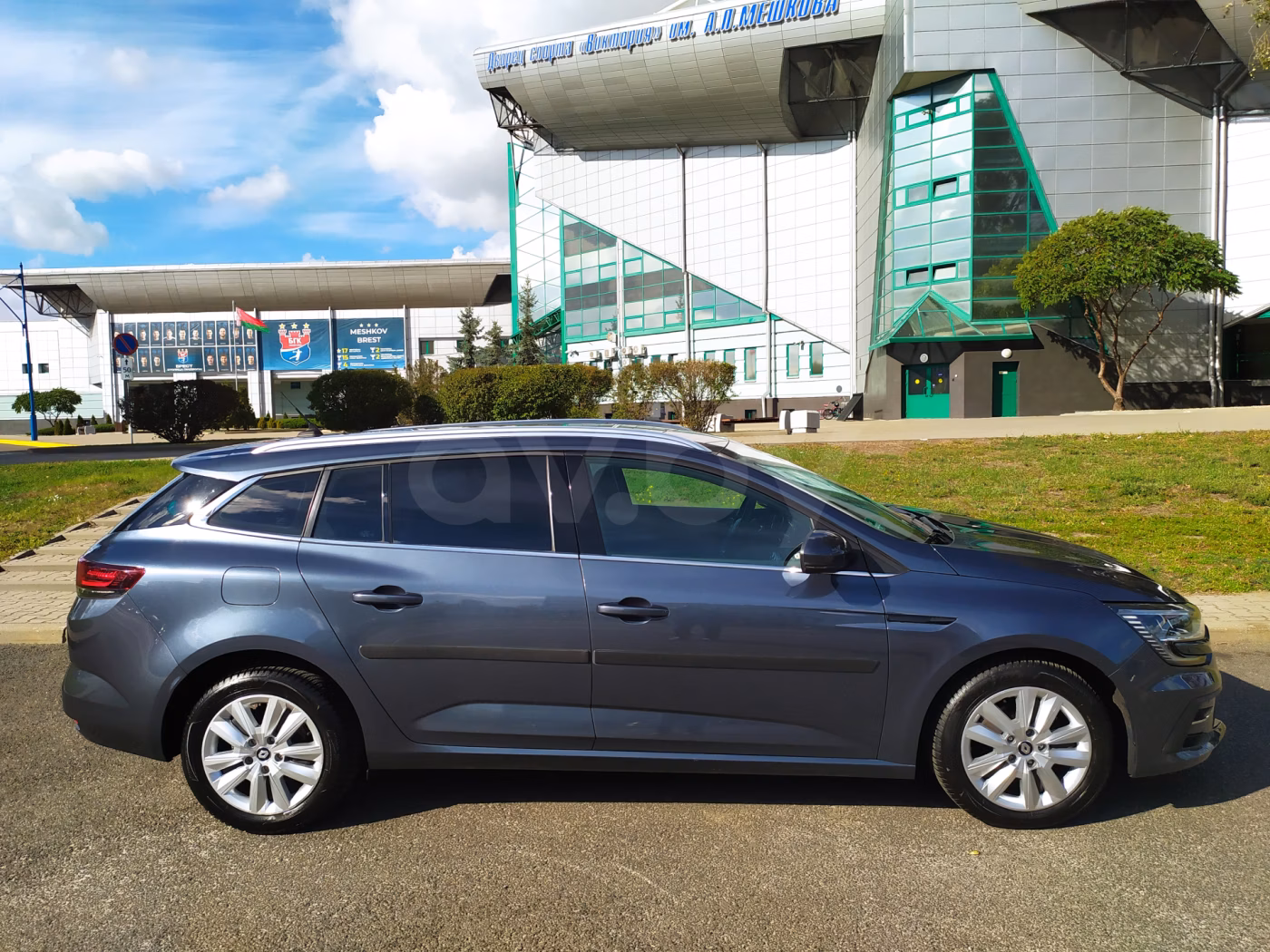 Renault Megane фото 7